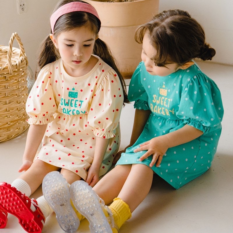 Váy cotton Bebezoo chun eo 2 màu chấm bi Sweet Bakery size 100 - 140