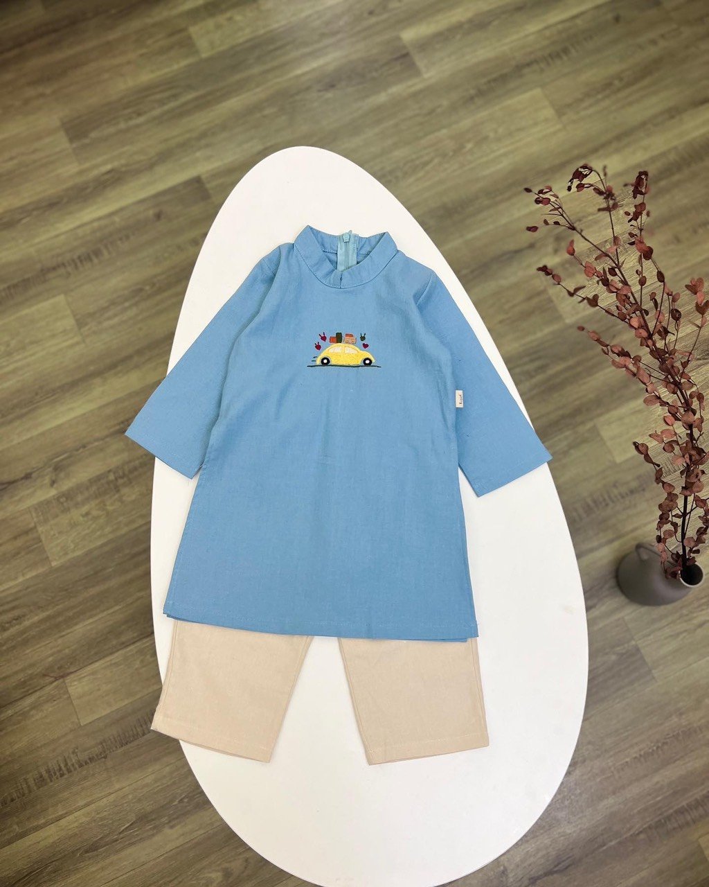 Áo dài linen Harifa thêu ngực nhiều màu BT size 1 - 6y