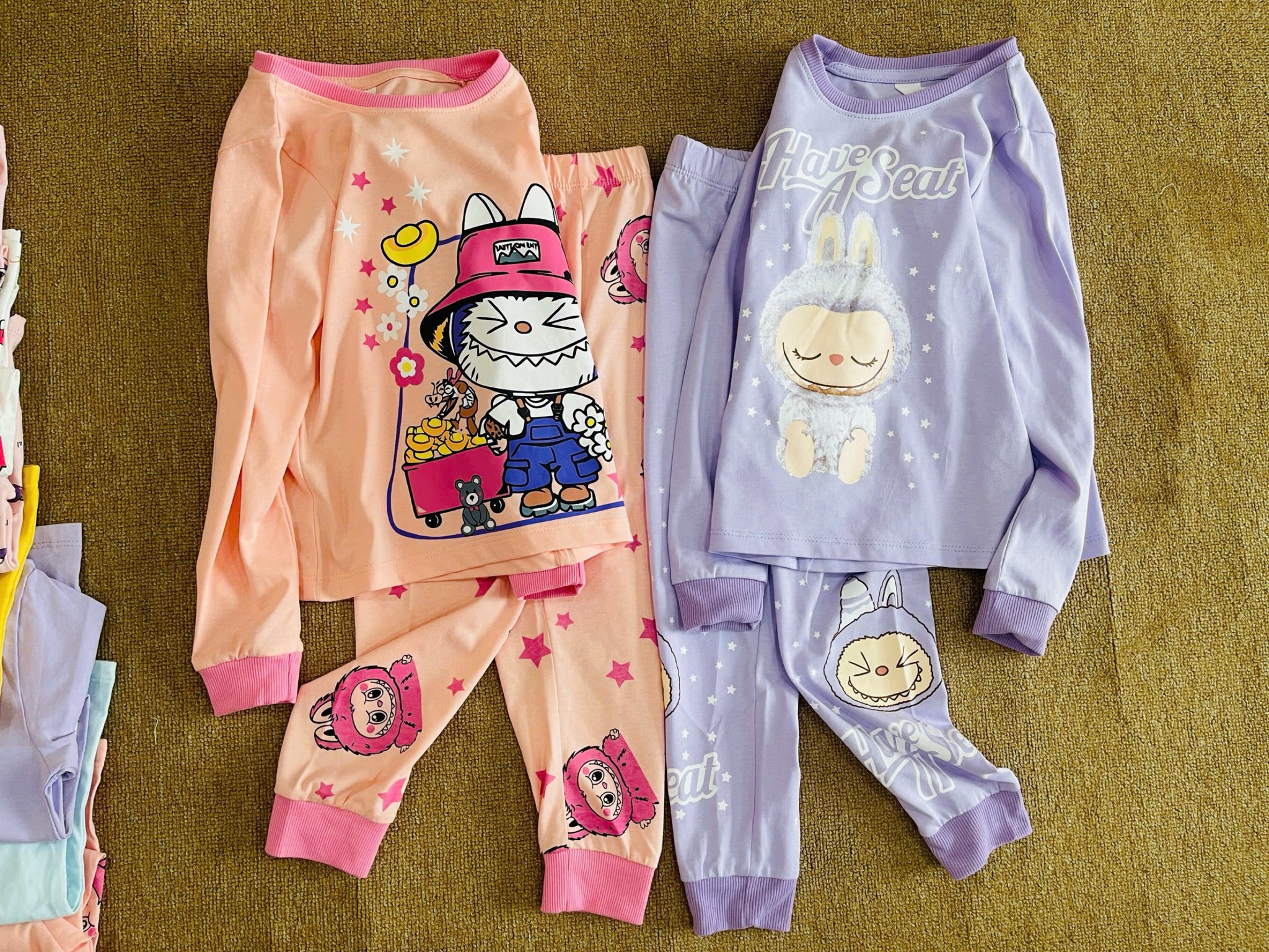 Bộ cotton HM nhiều hình Bé Gái Kuromi, Cinnamoroll, Kitty, Labubu size 2 - 10y (Bảng màu 2)