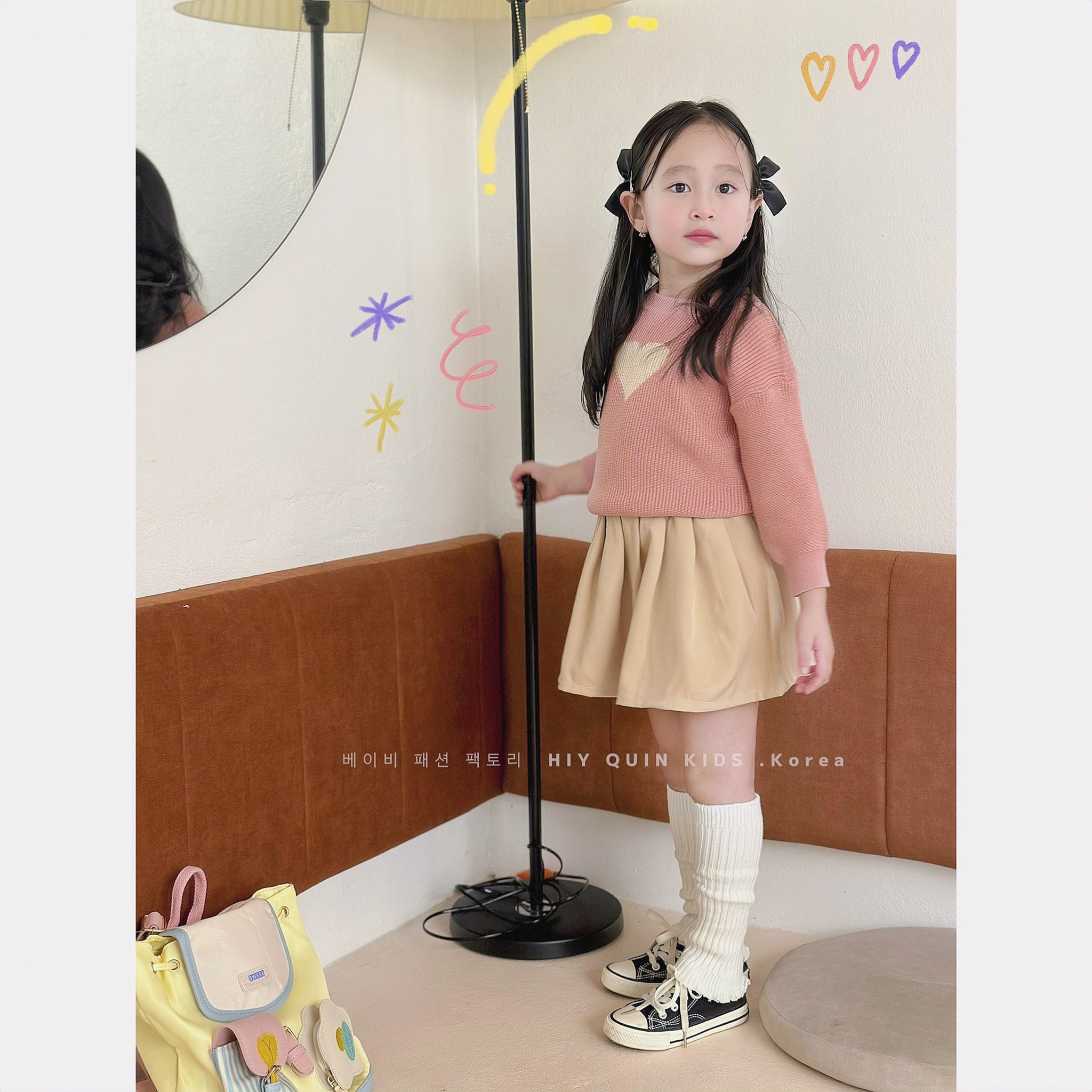 Set Hiy - Quin áo len hình tim - chân váy xếp li size 2 - 6y