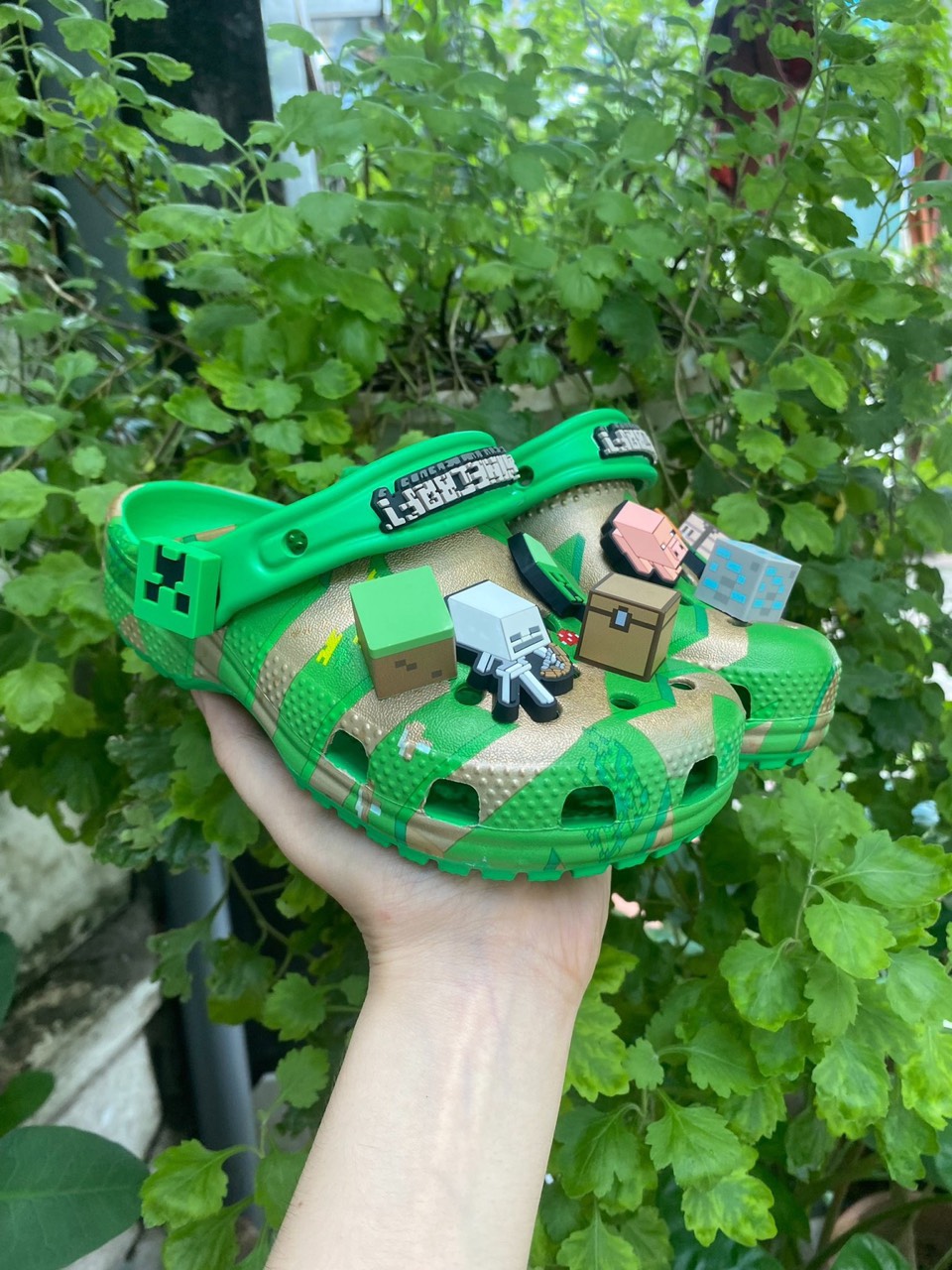 Sục crocs xanh MineCraft