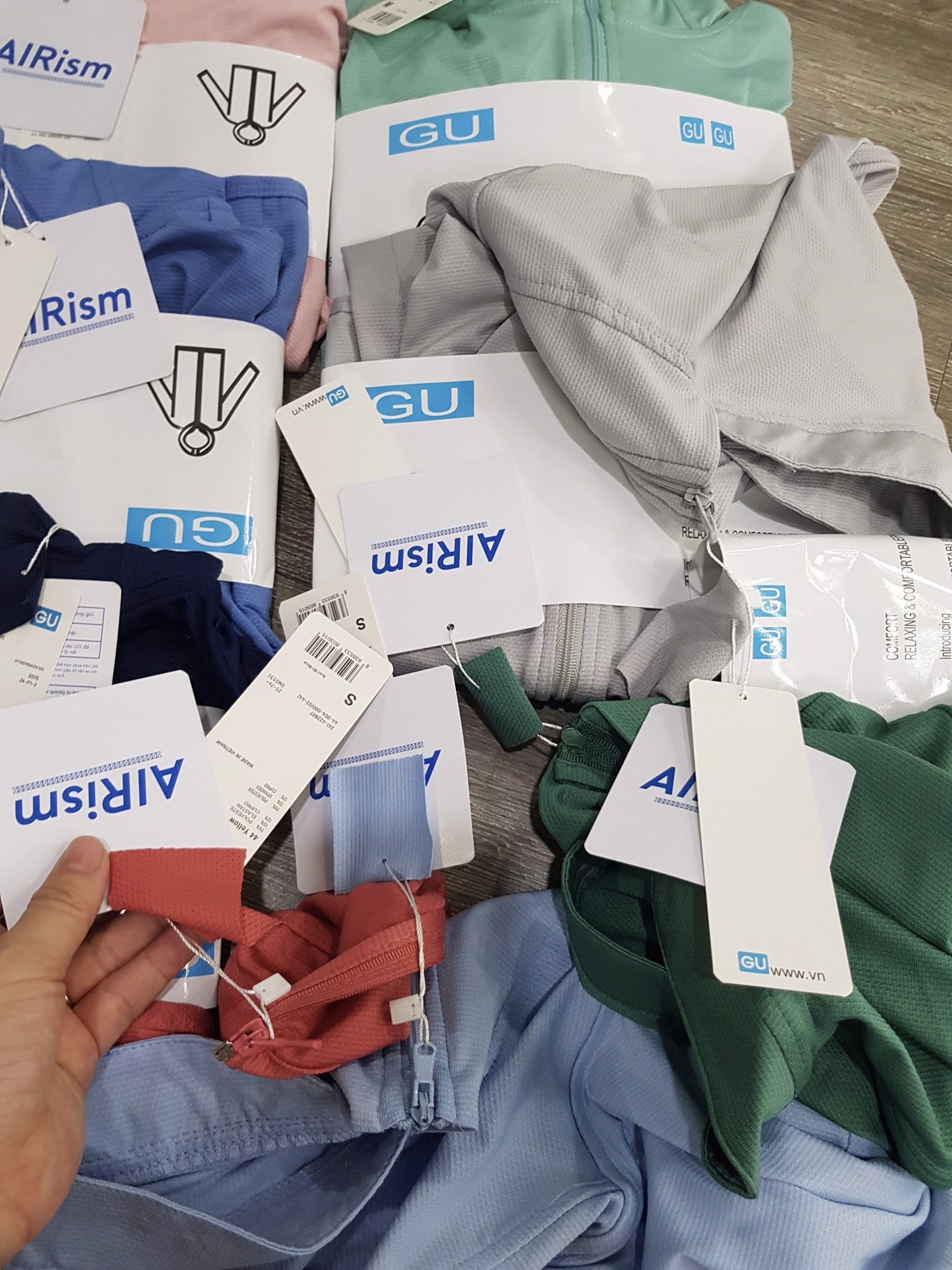 Áo chống nắng GU 1 lớp BTBG 8 màu