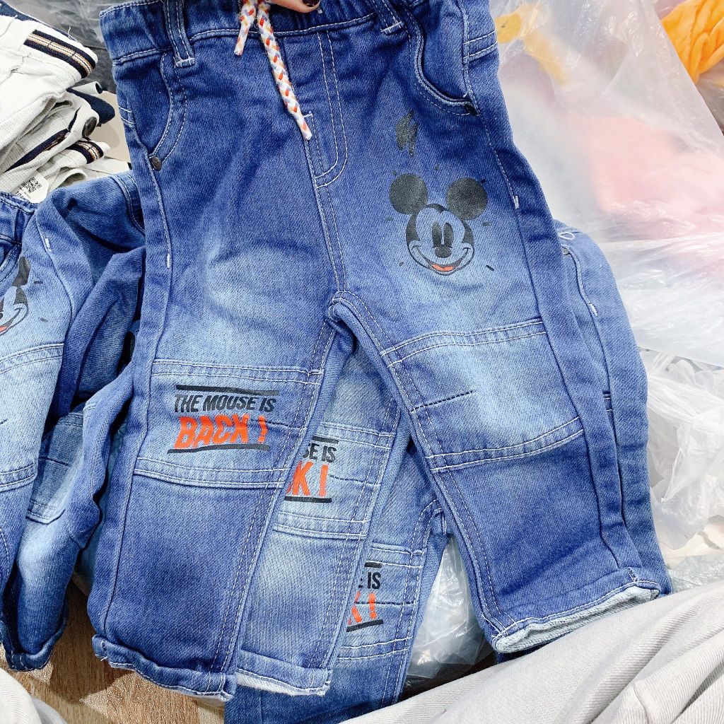 Quần jeans Disney in hình mickey bé trai
