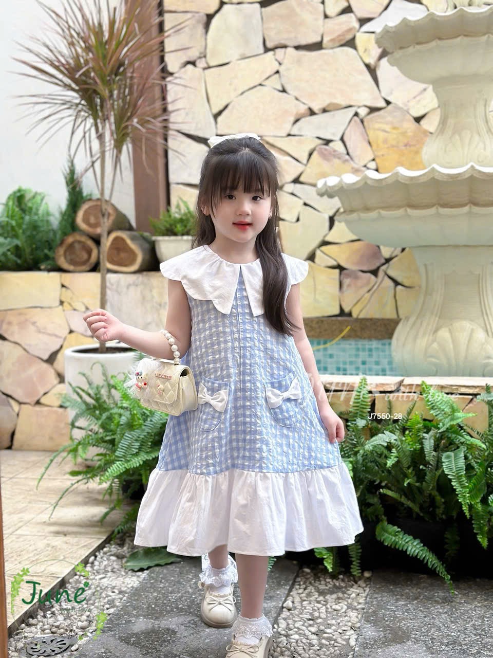 J7550 - Váy kẻ caro xanh June With Love cổ trắng túi nơ bé gái size 2-12y