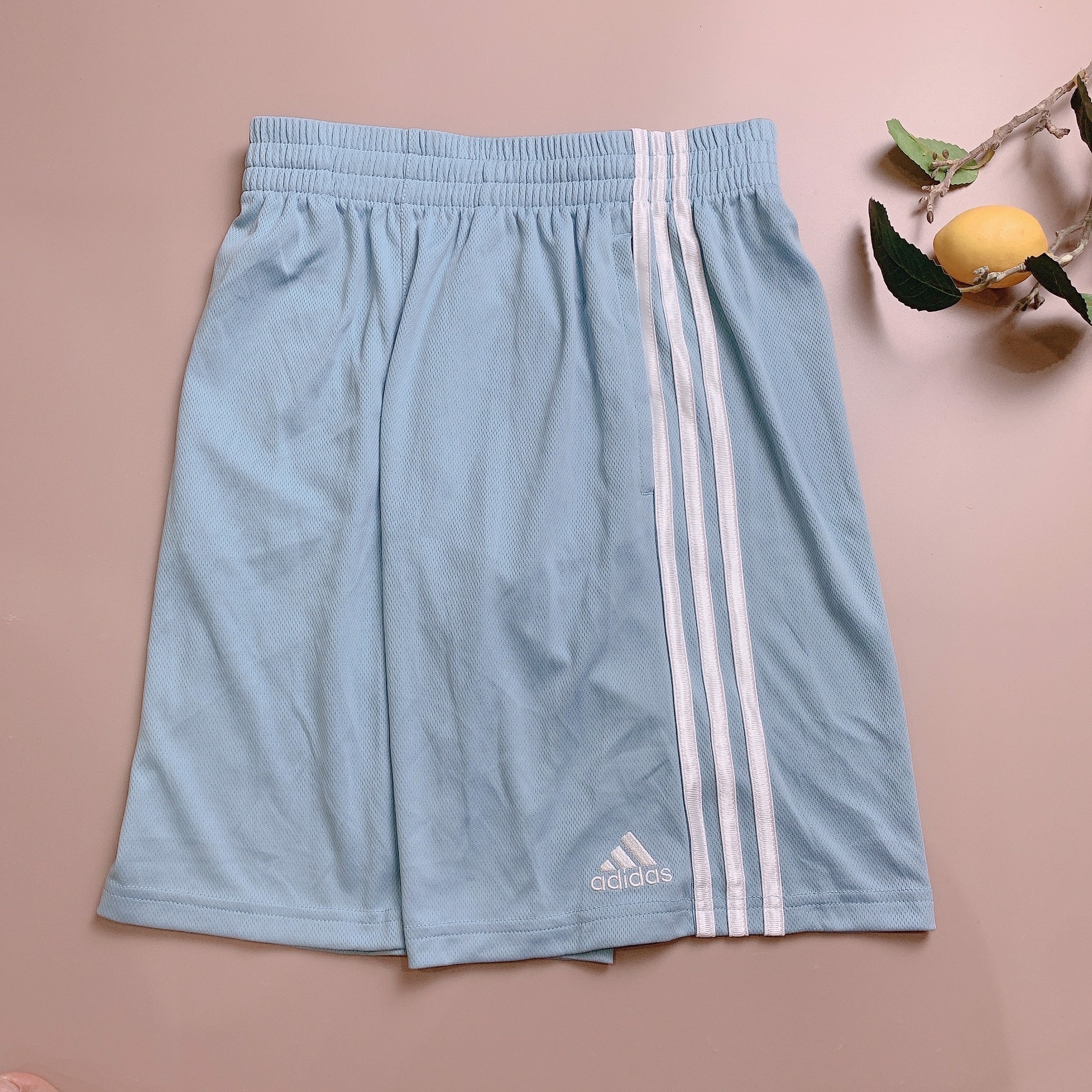 Quần thể thao Adidas sọc hông - gấu thêu chữ + logo 3 sọc