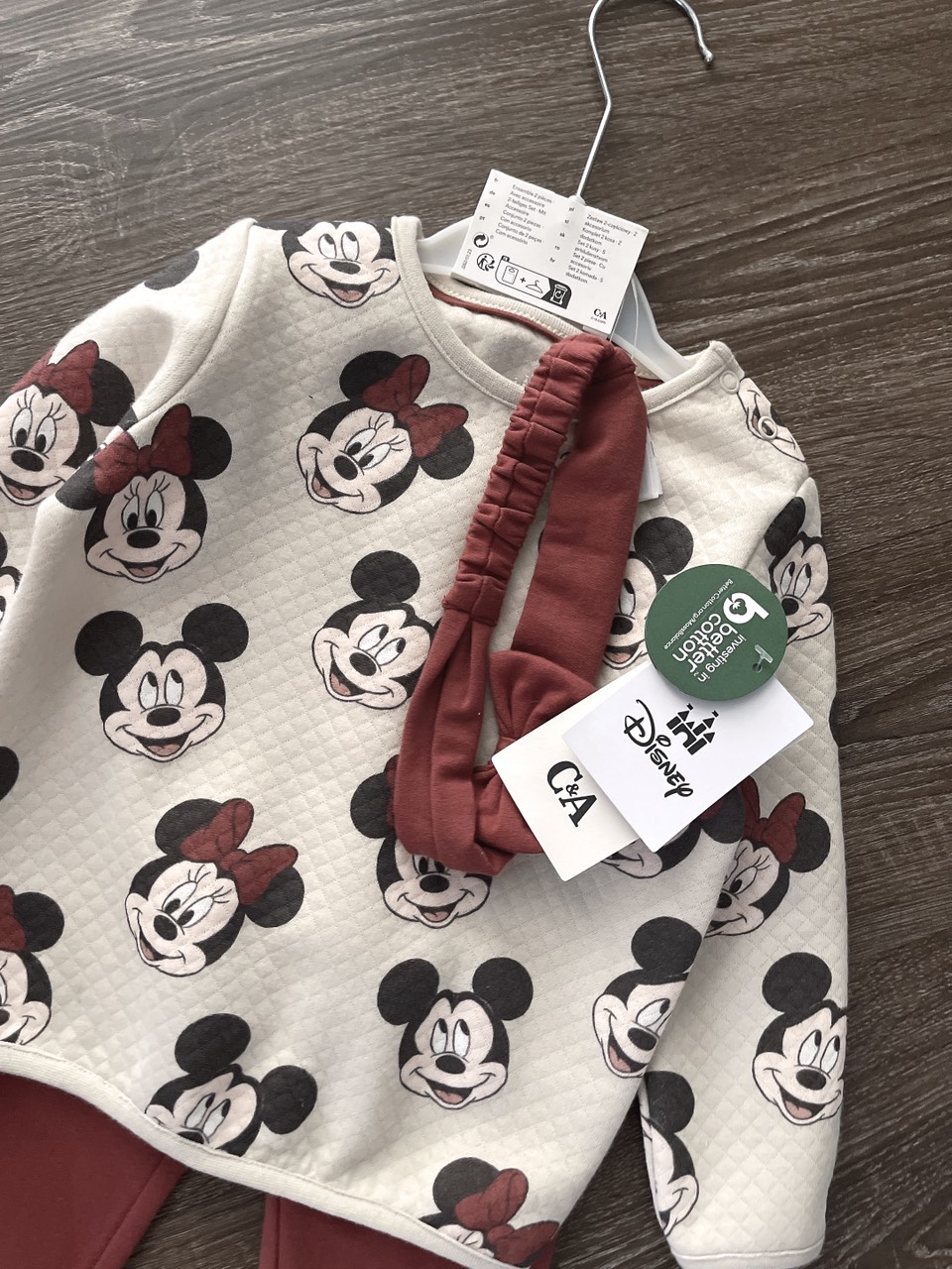 Bộ C & A áo nỉ chần bông màu be minnie nơ đỏ - quần legging cotton đỏ size 3 - 36m