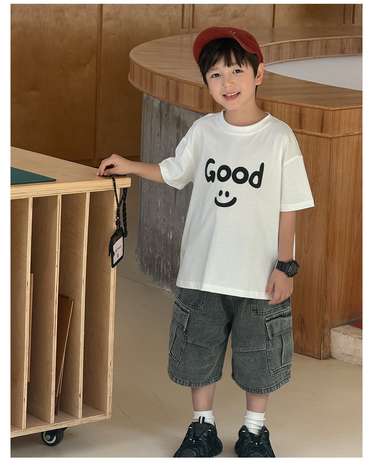 Áo cotton QC AoAo Kids màu trắng chữ Good cho bé size 110-150