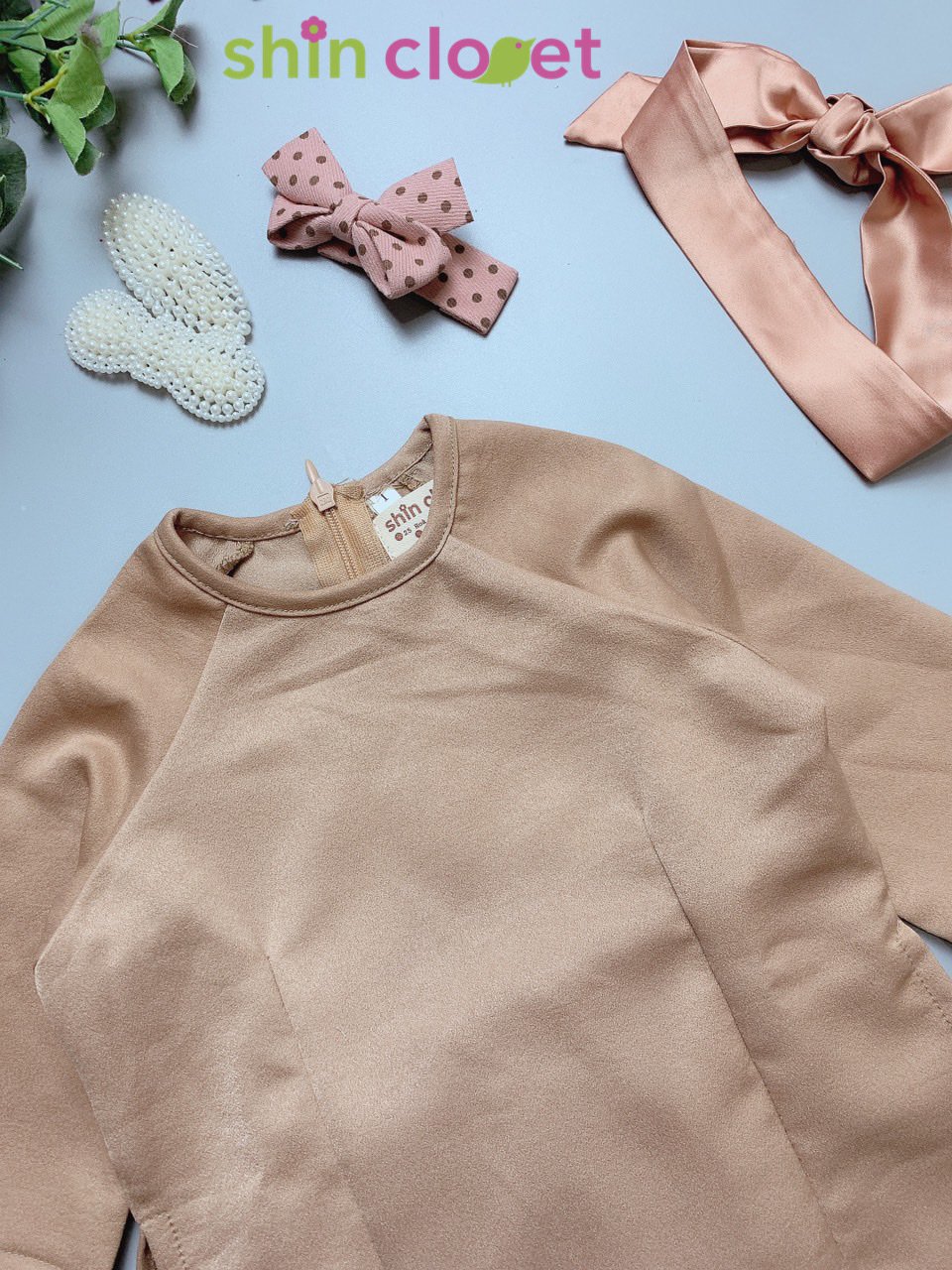[1-5y] Áo dài Shin Closet bé gái - lụa trơn nâu