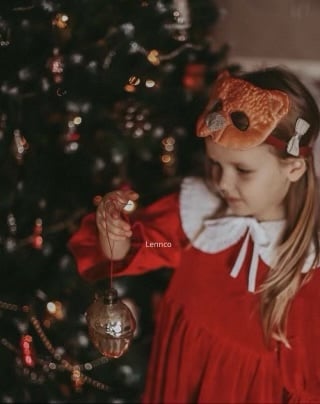 Váy Lennco nhung đỏ phối cổ sen bèo trắng size 12m - 10y