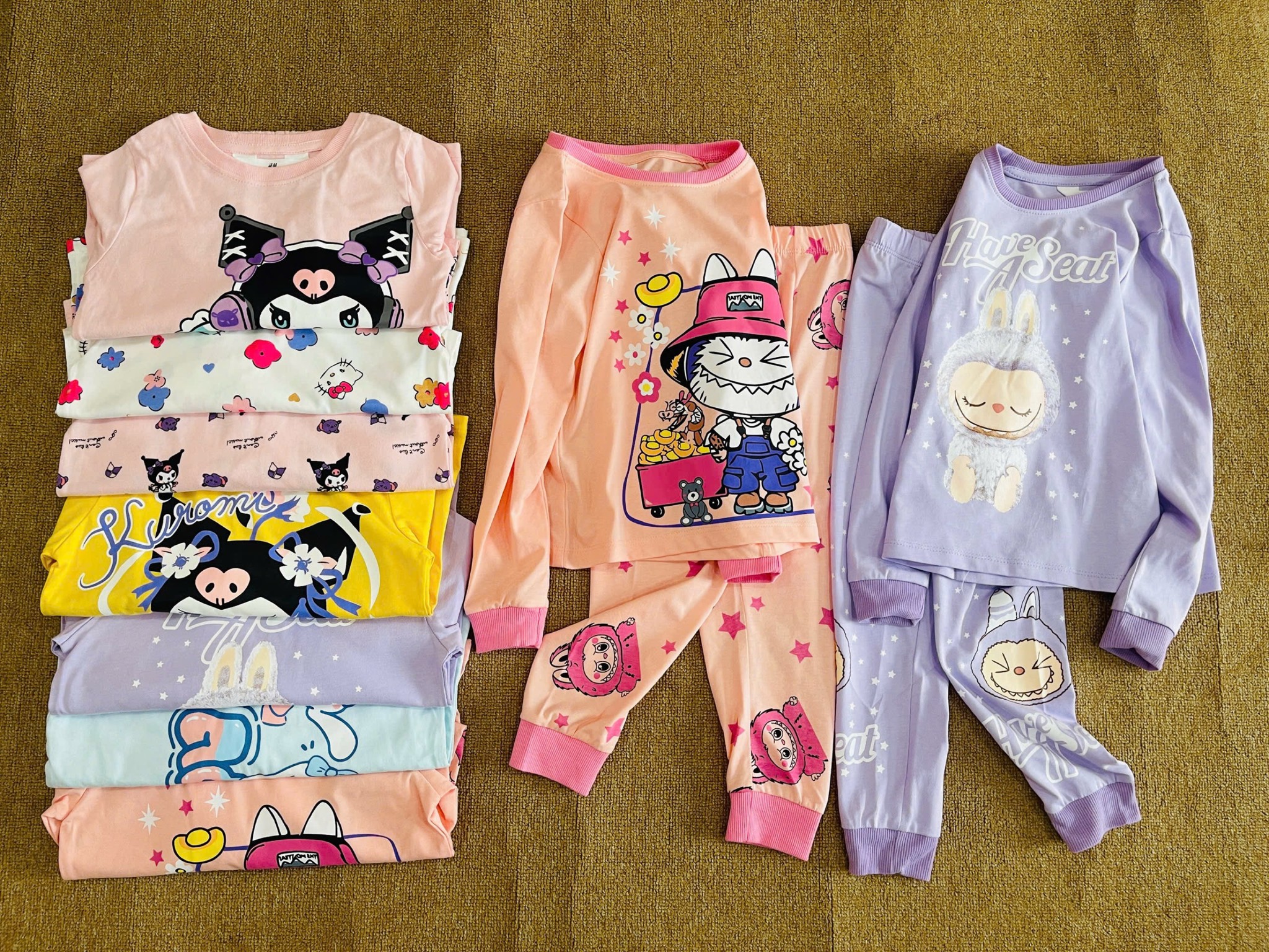 Bộ cotton HM nhiều hình Bé Gái Kuromi, Cinnamoroll, Kitty, Labubu size 2 - 10y (Bảng màu 2)