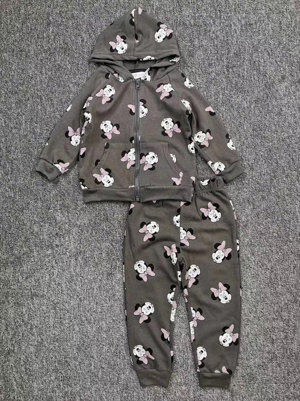 Bộ nỉ da cá áo kéo khoá HM màu ghi Minnie nơ hồng
