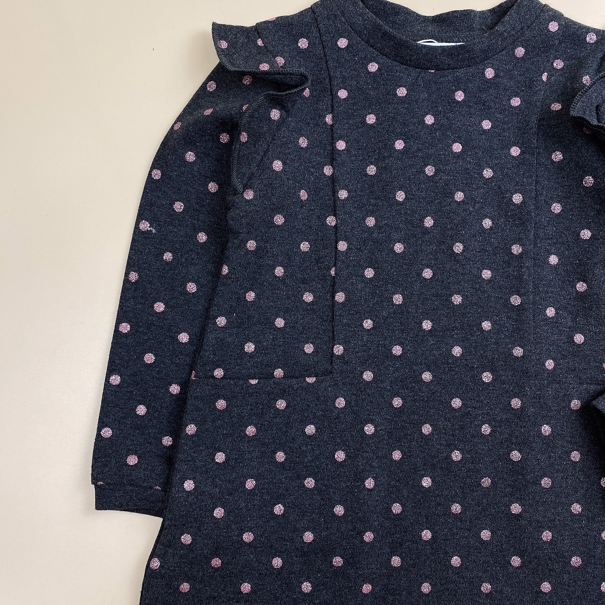 Váy nỉ Mayoral màu ghi chấm bi nhũ hồng vai cánh tiên size 3 - 9y