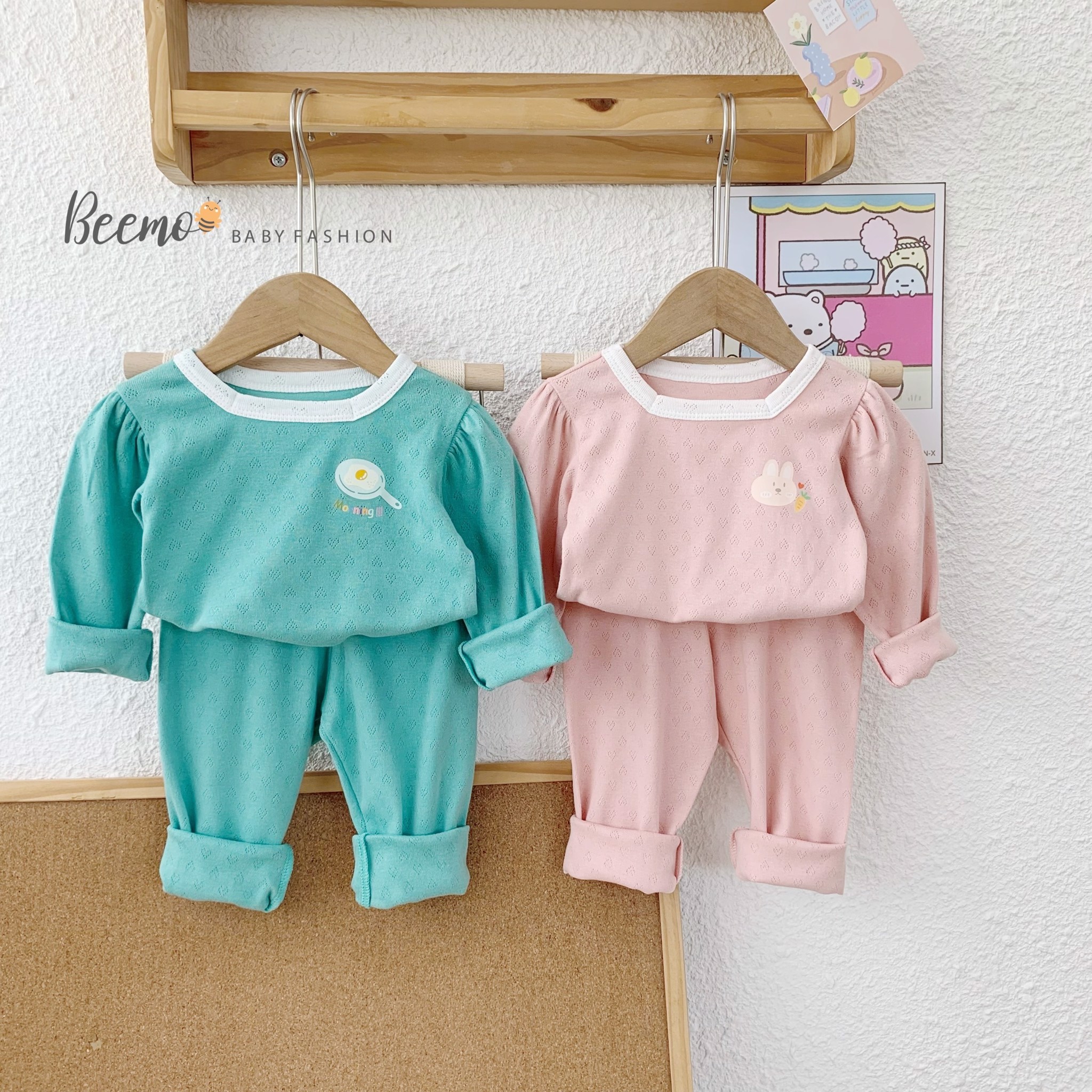 Bộ cotton dệt lỗ Beemo cổ vuông viền trắng 2 màu Xanh / Hồng BG