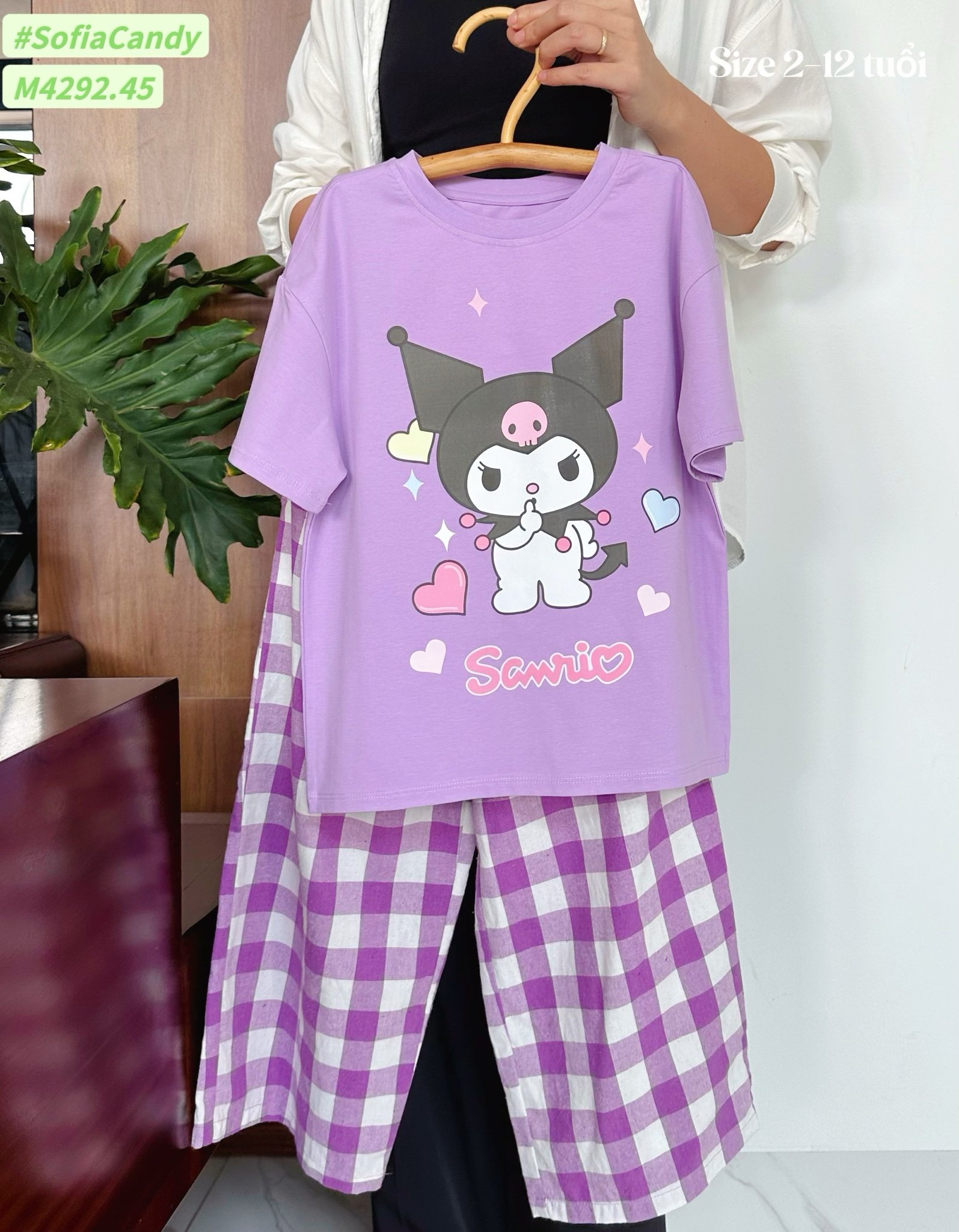 M4292 - Set bộ Kuromi Mia Kids màu tím phối quần caro tím size 2-12y