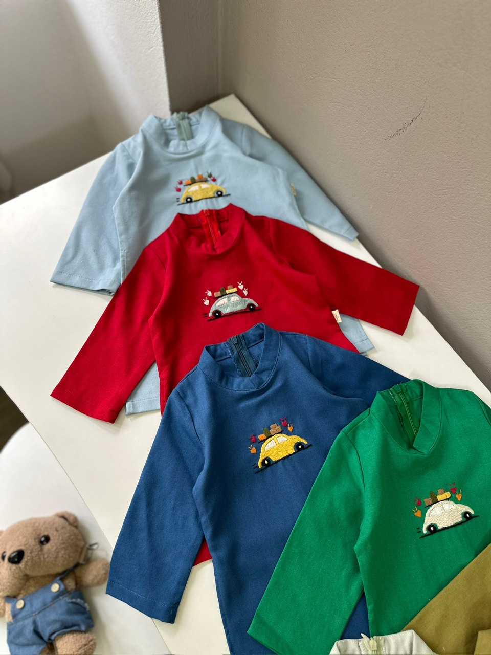 Áo dài linen Harifa thêu ngực nhiều màu BT size 1 - 6y