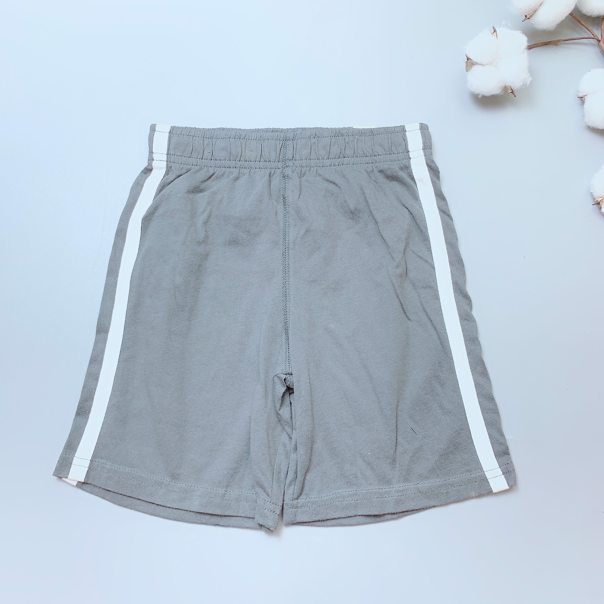 [30%] Quần cotton Place sọc hông - ghi nhạt