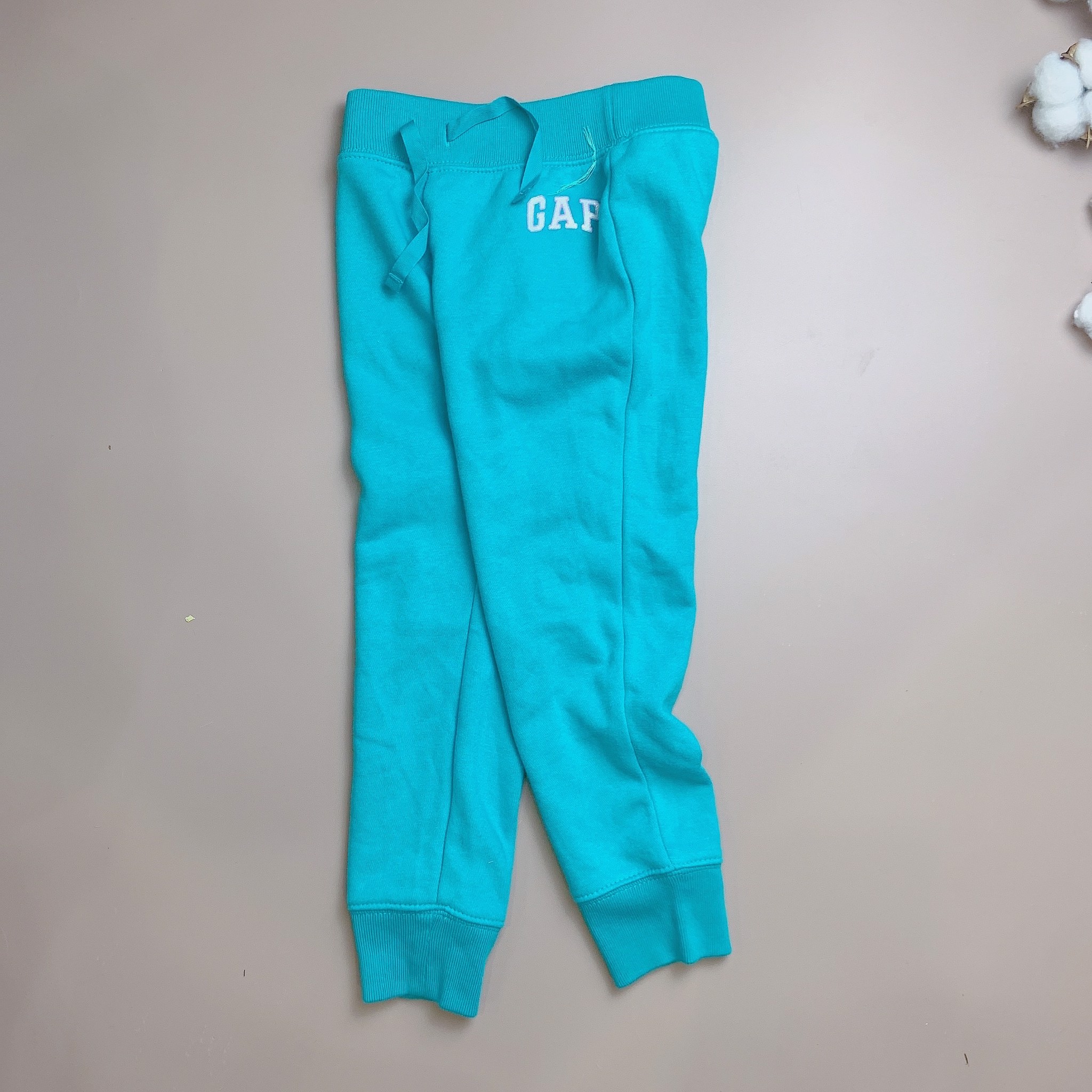 Quần nỉ bông Babygap size 4y