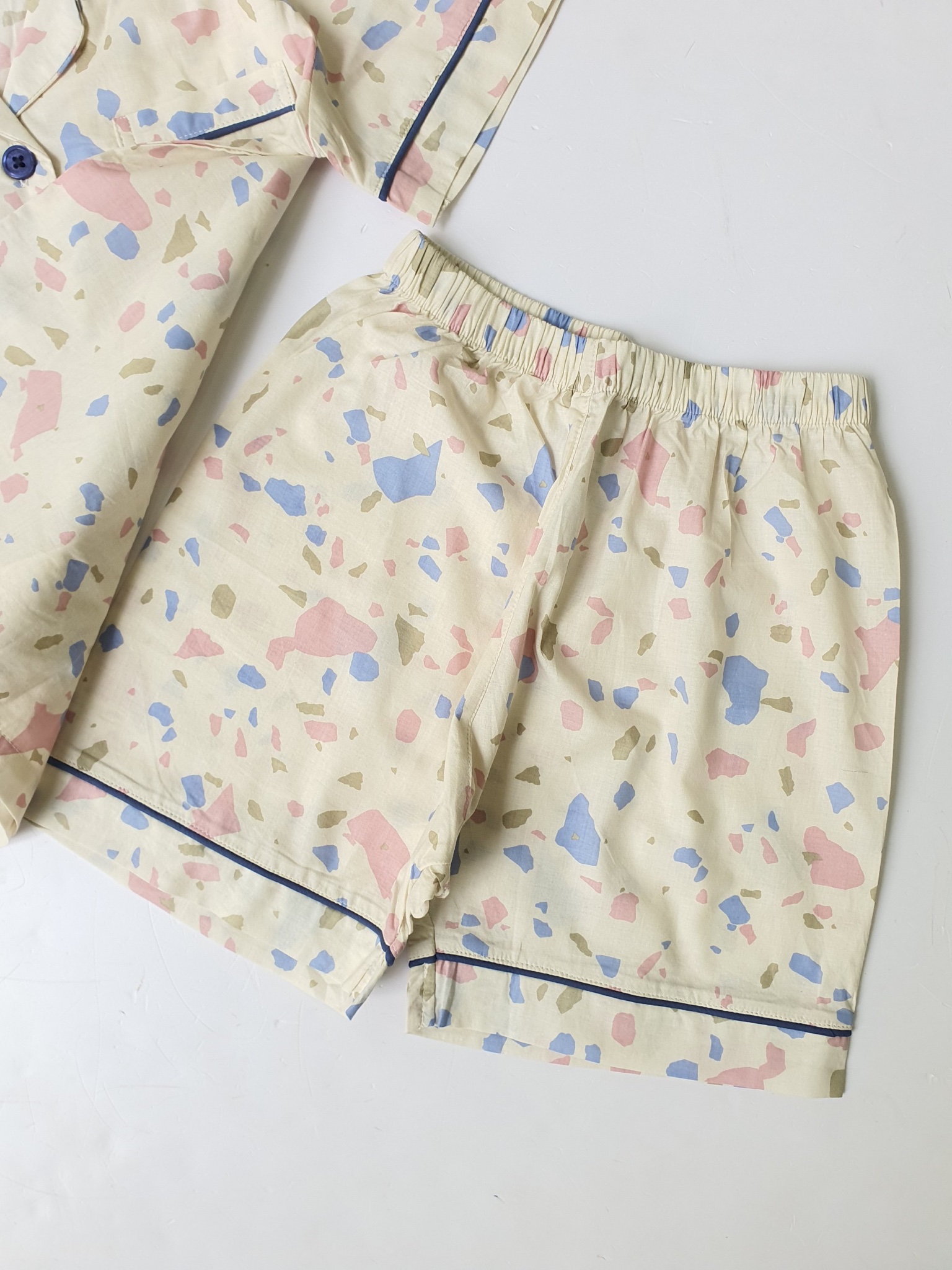 Bộ thô Pyjama Bee Mon 3 họa tiết cho Mẹ và Bé
