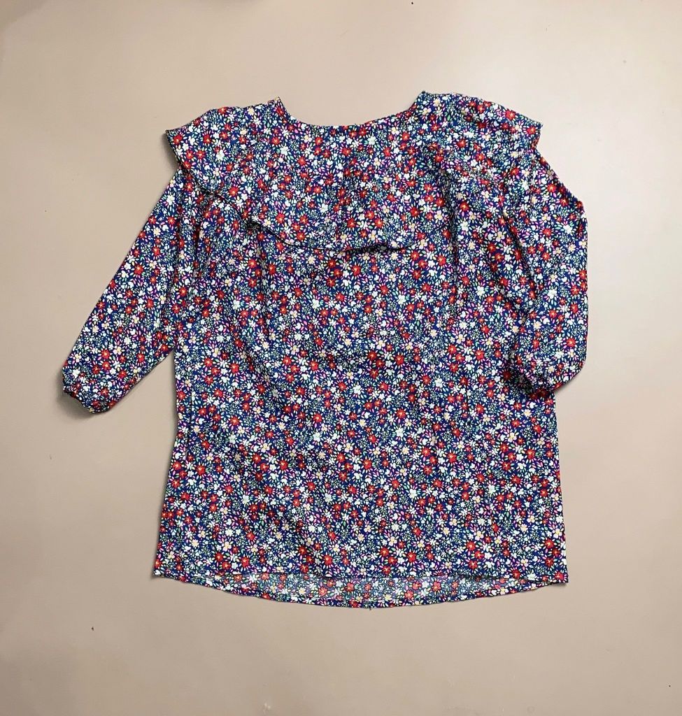 Váy thô Shin Closet màu navy hoa nhí đỏ trắng