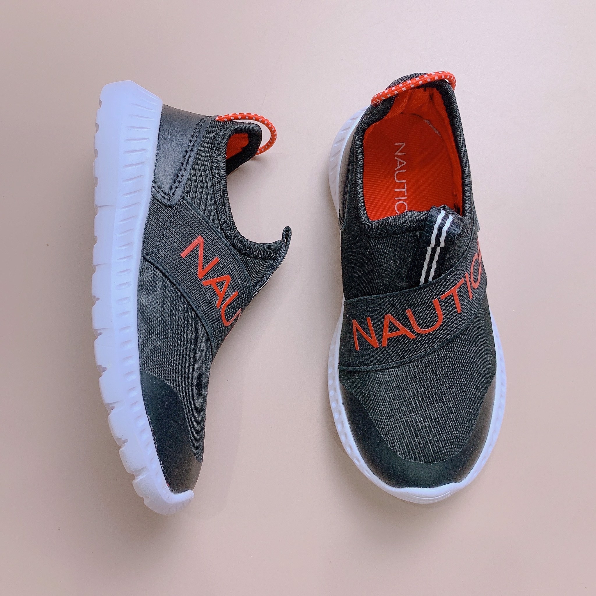 Giày thể thao Nautica size 9us (25.5 EU)