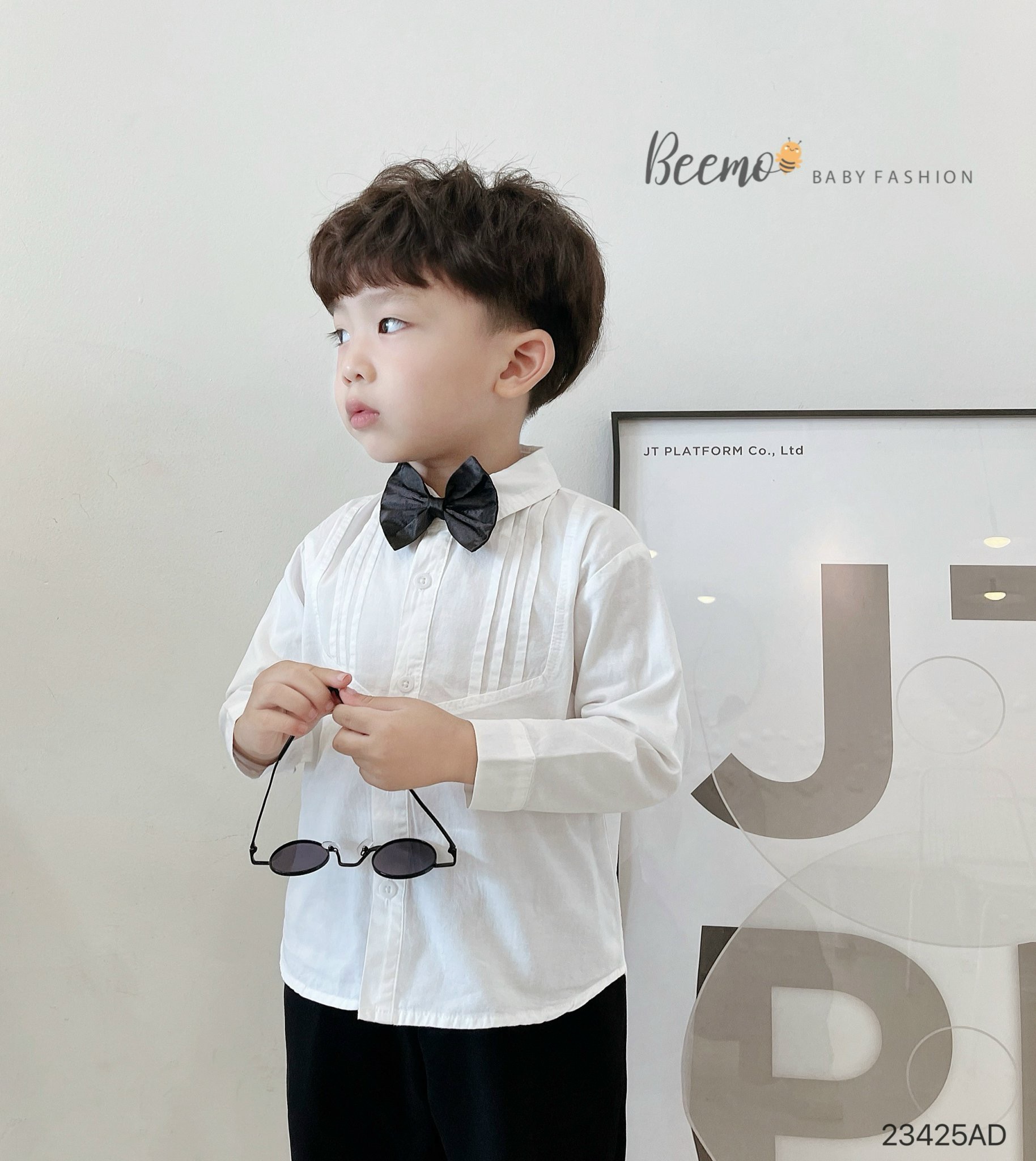Áo sơ mi trắng cổ đức Beemo xếp li ngực ( kèm nơ ) size 80 - 130