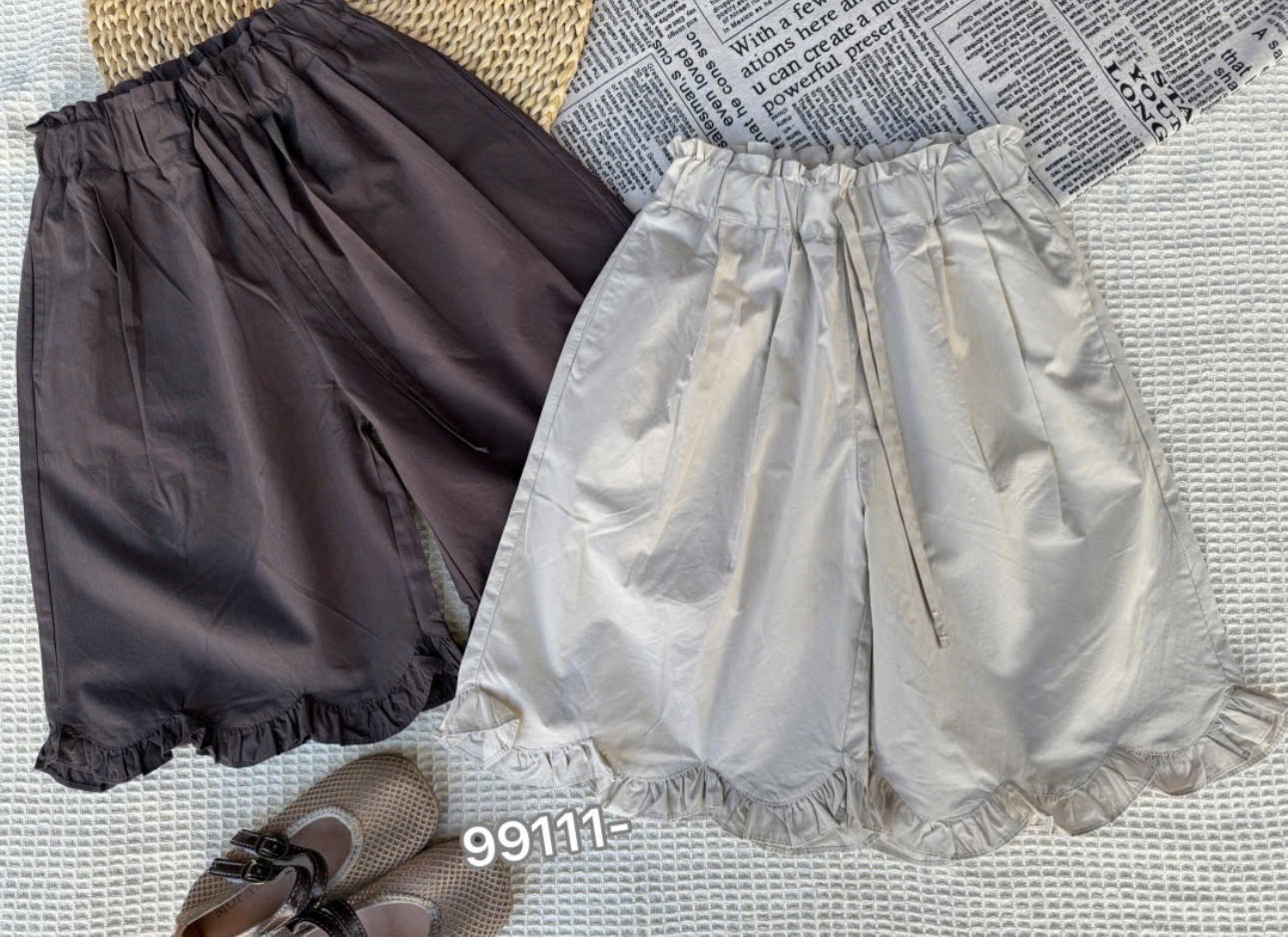 Quần ngố QC vải thô viền bèo bé gái 2 màu nâu/ghi be size 90-130