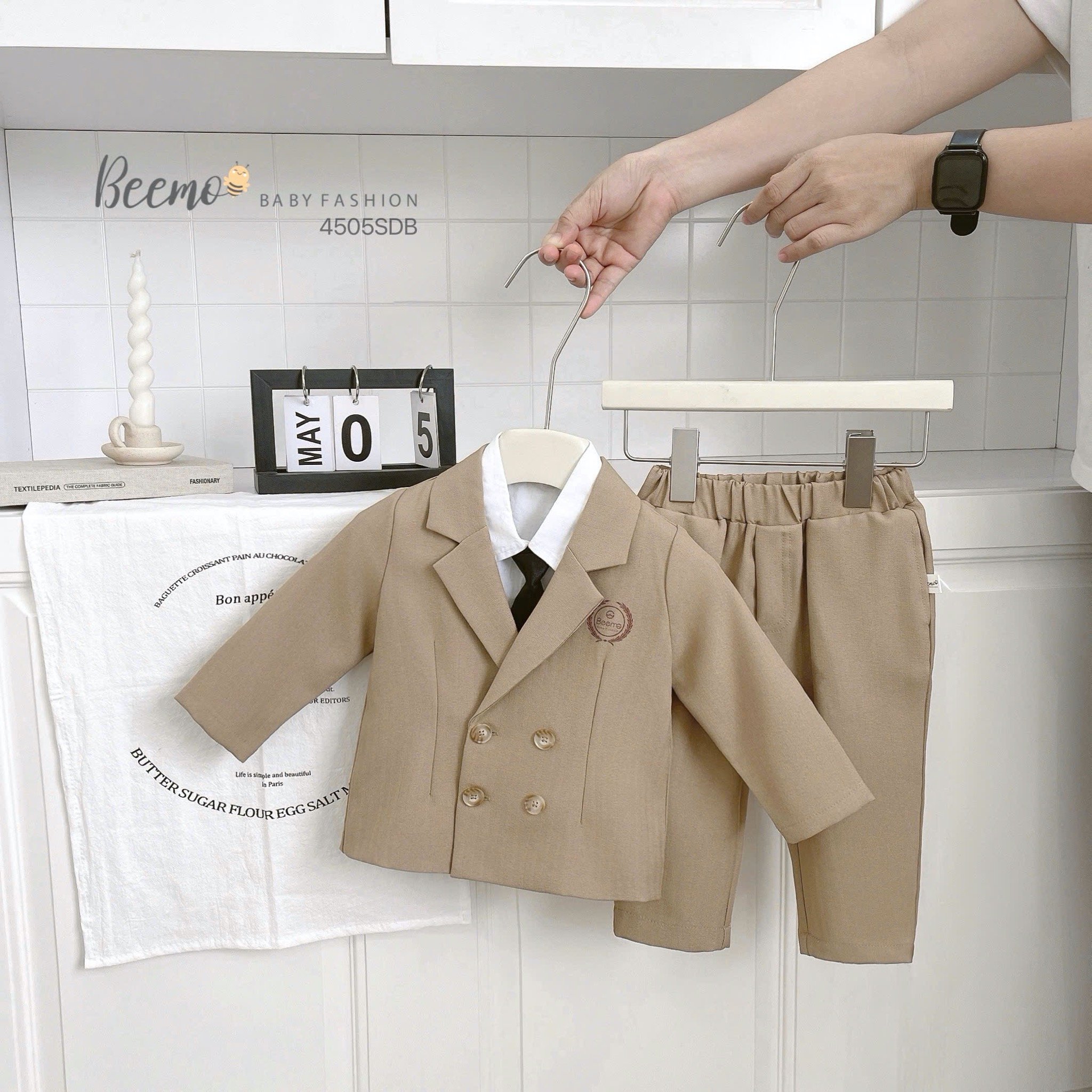 Set bộ Vest Beemo kèm cavat hai hàng khuy cho bé trai size 80-130 (không kèm sơ mi)