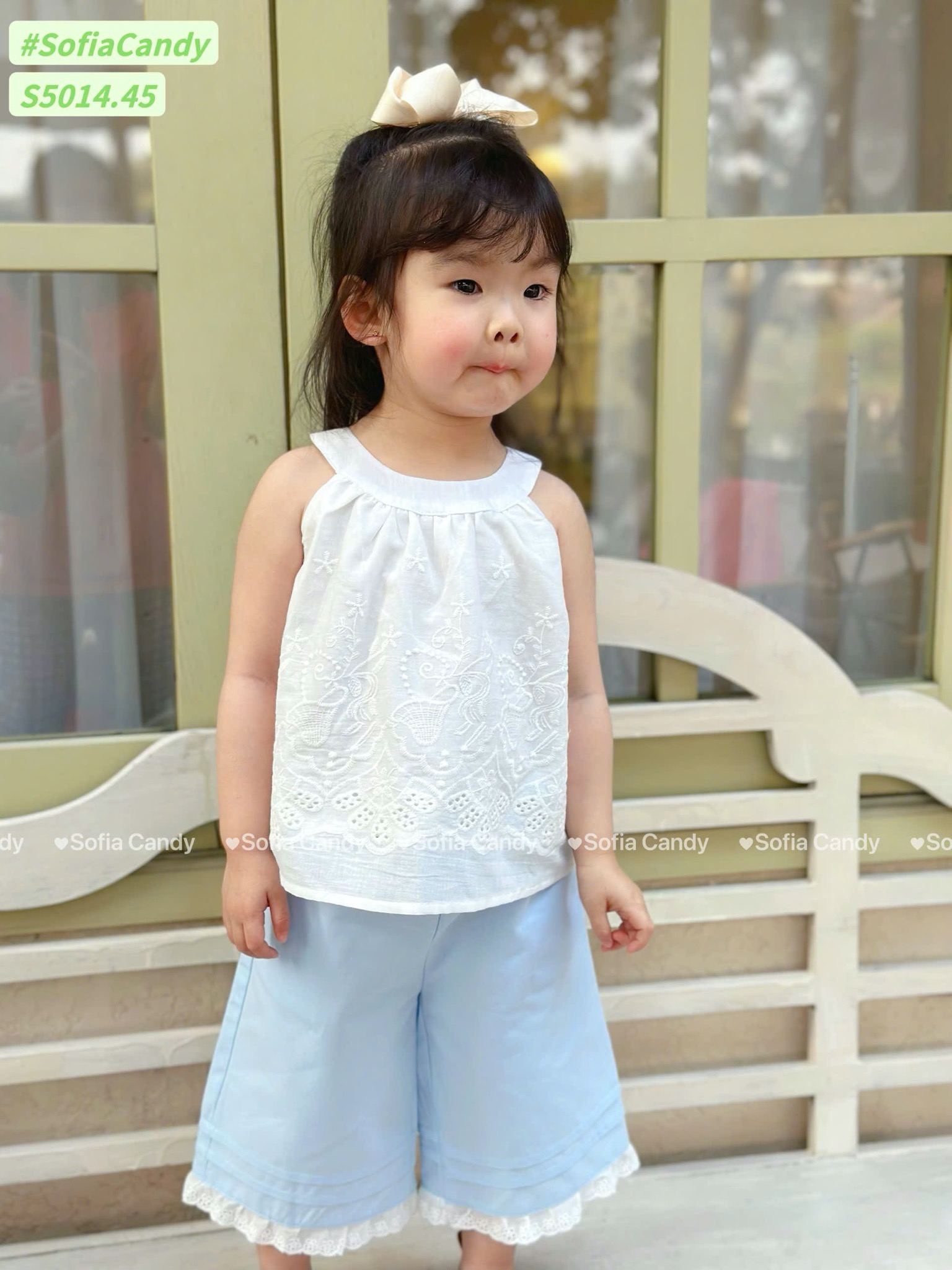 S5014 - Set bộ Sofia Candy áo trắng thêu cổ yếm + quần xanh chân ren bé gái size 1-10y