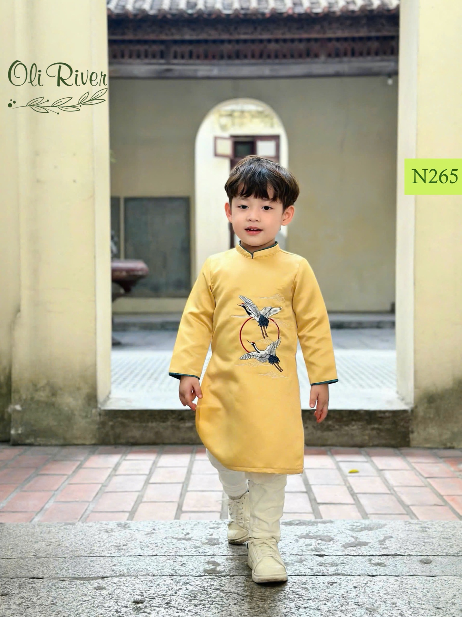 Áo dài Oli River 2 màu đỏ/ vàng phối gấm thêu hạc bé trai size 2-15y (không kèm quần)
