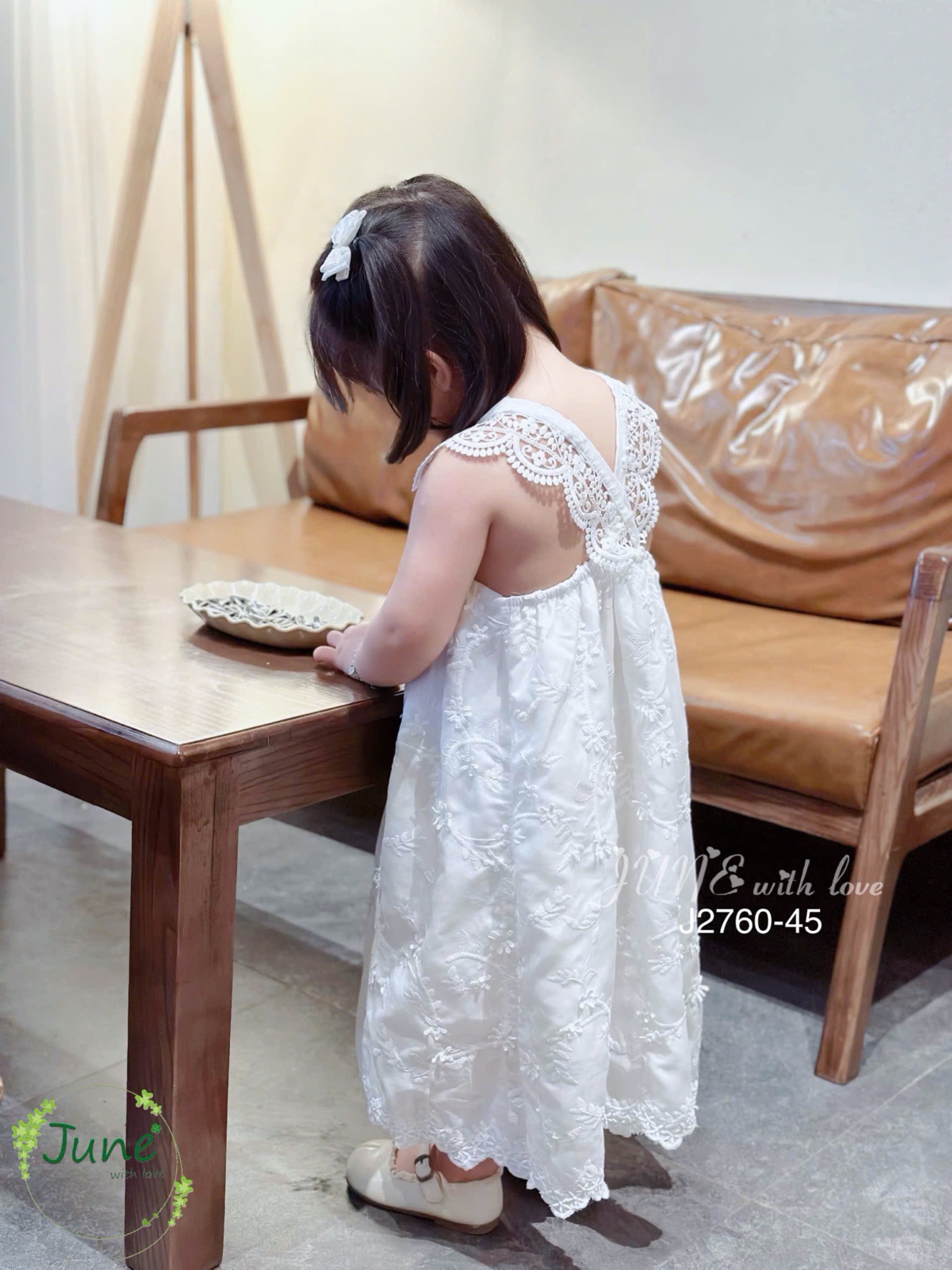 J2760 - Váy June With Love màu trắng ren chéo lưng bé gái size 1-10y