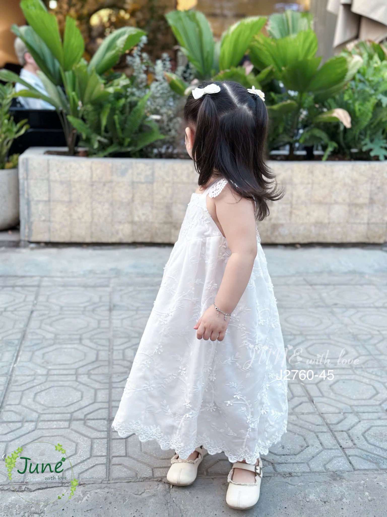 J2760 - Váy June With Love màu trắng ren chéo lưng bé gái size 1-10y