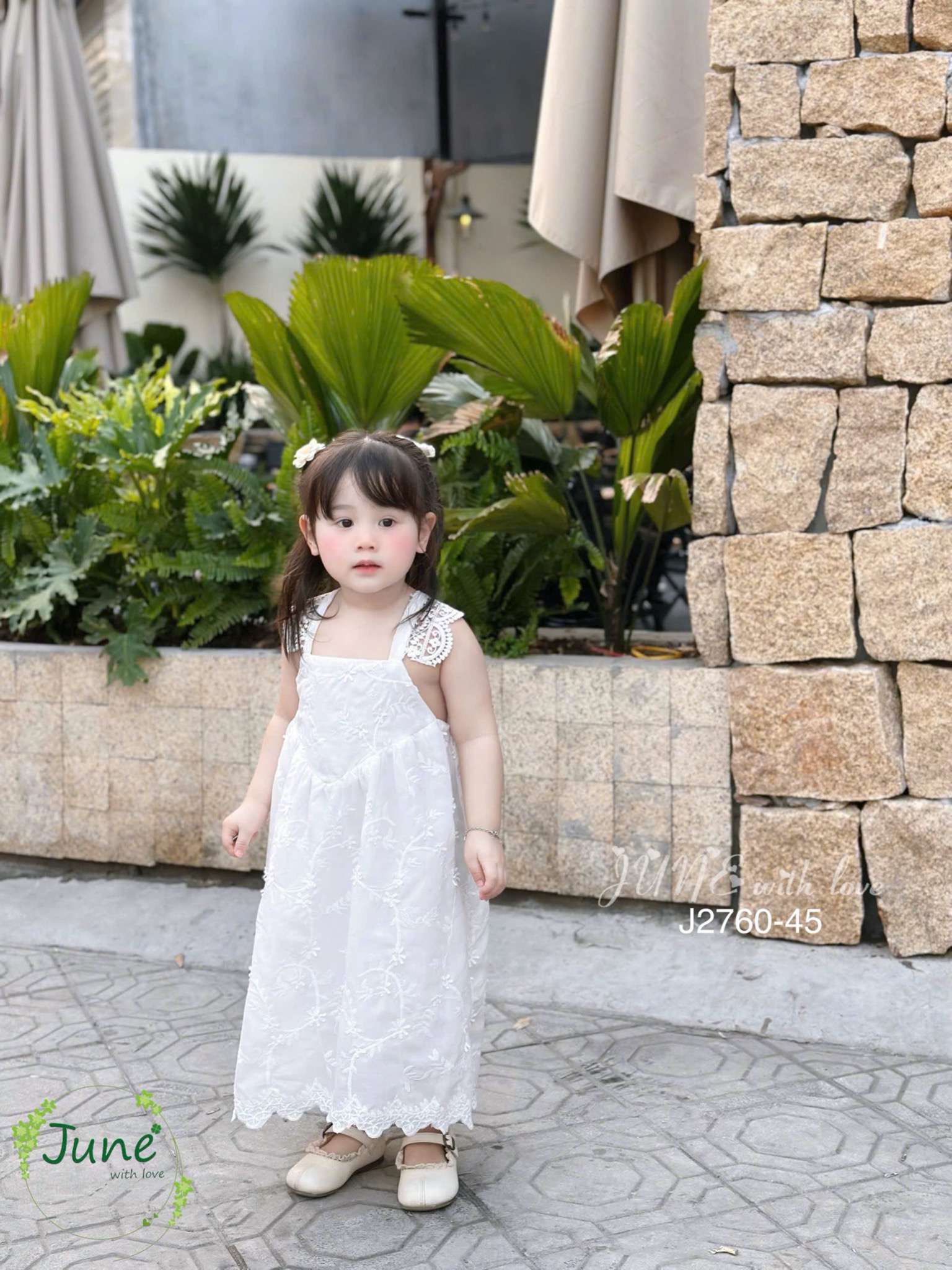 J2760 - Váy June With Love màu trắng ren chéo lưng bé gái size 1-10y