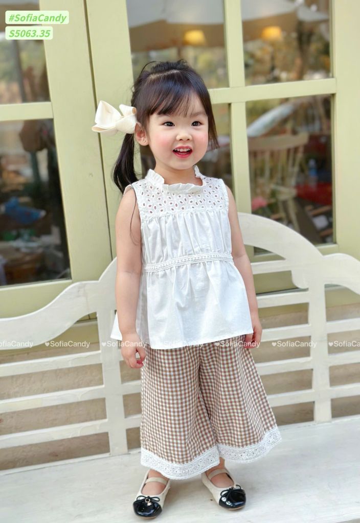 S5063 - Set bộ Sofia Candy áo trắng sát nách phối quần kẻ bé gái size 1-10y