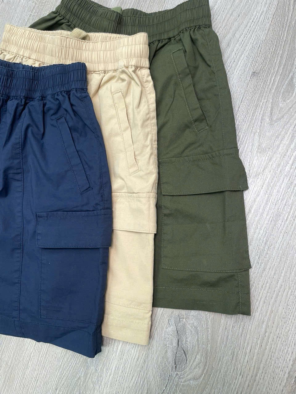 Quần short kaki mềm Covernat xuất Hàn dư xịn 3 màu bé trai size 6-14y