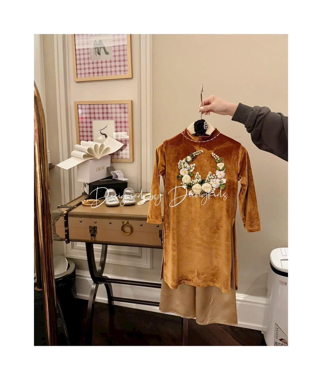 Áo dài Dungkids vải nhung tuyết thêu ruy băng 3 màu cho bé gái size 1-10y