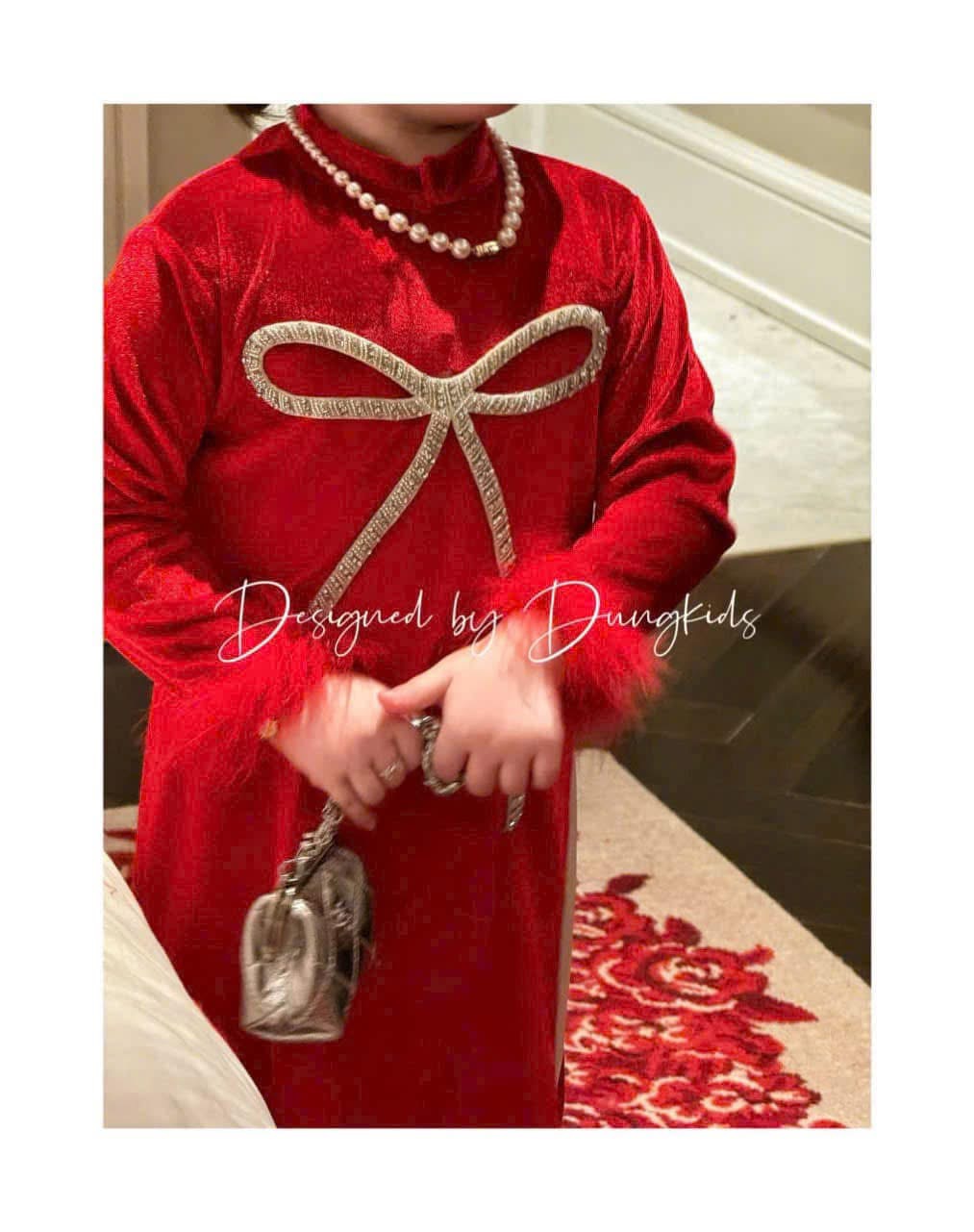 Áo dài Dungkids vải nhung tuyết đính nơ to 2 màu đỏ, đen cho bé gái size 1-10y
