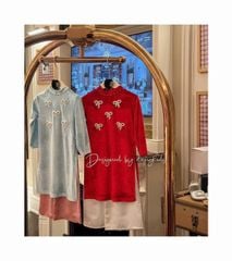 Áo dài Dungkids vải nhung tuyết đính tràn nơ nhỏ 2 màu đỏ, xanh bé gái size 1-10y