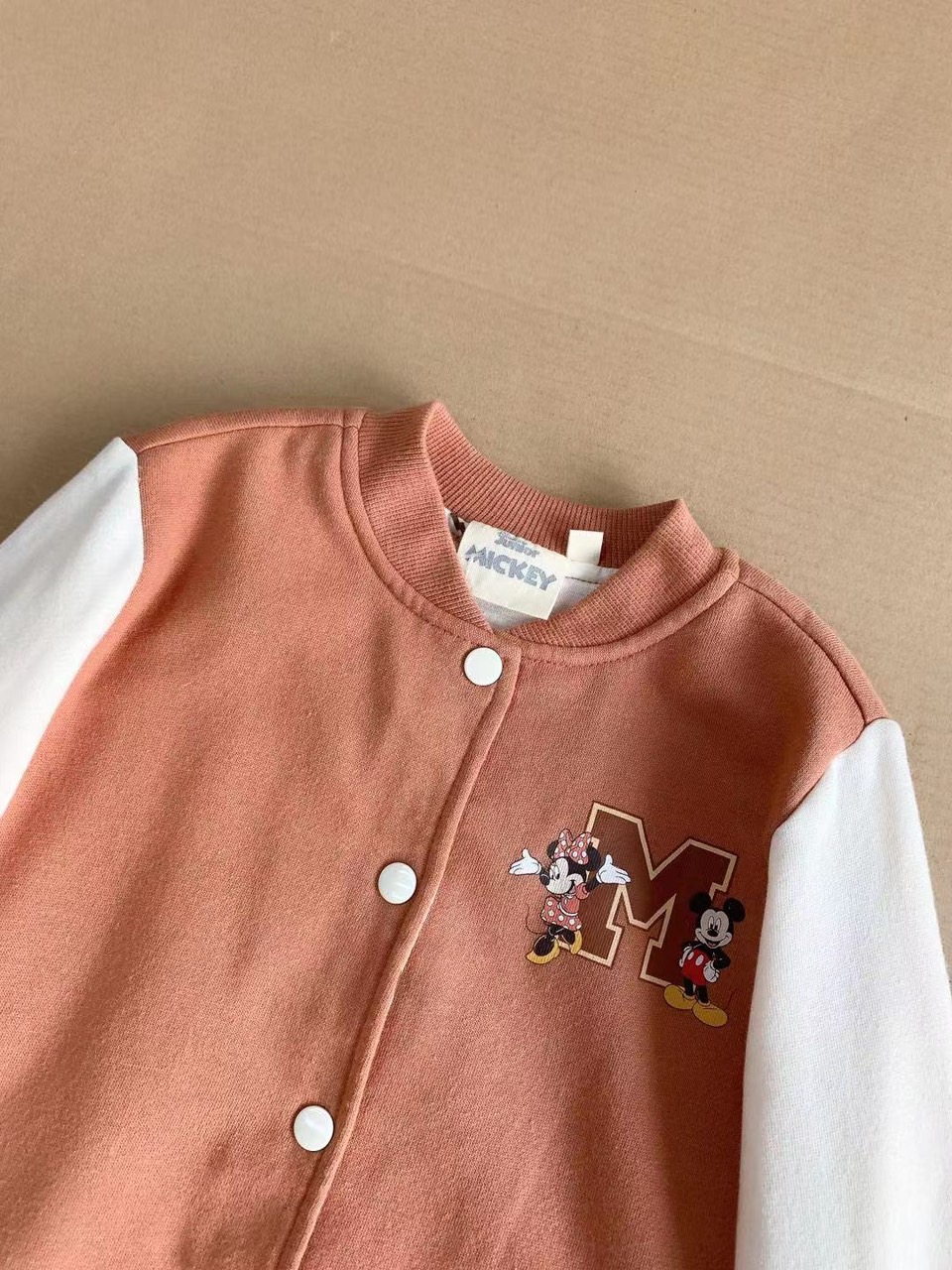 Áo khoác bomber Disney Mickey màu nâu phối tay be size 1-5y