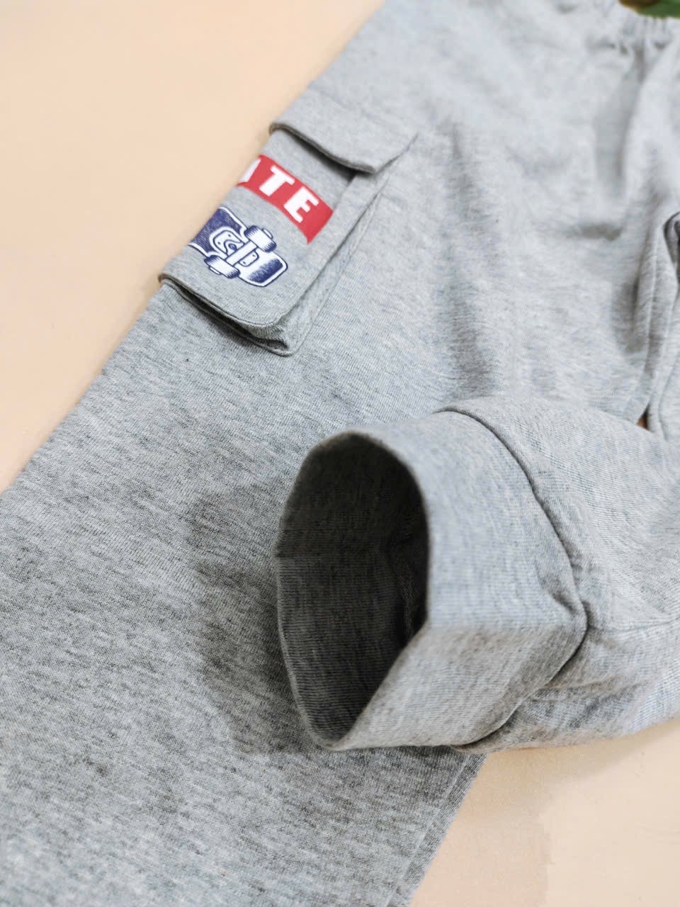 Quần cotton jogger túi hộp bé trai nhiều màu size 2-8y