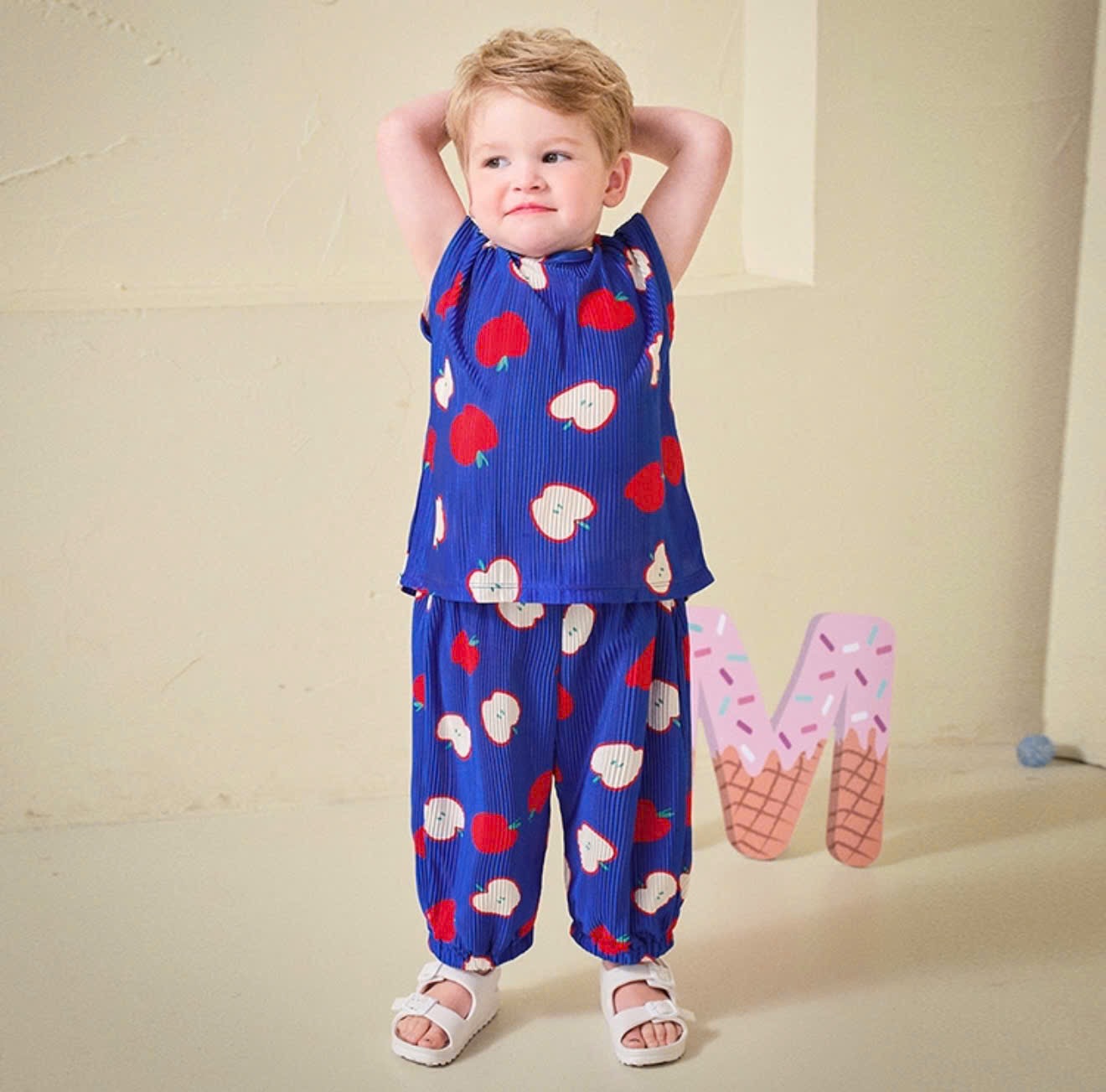 Bộ Mollimelii xuất Hàn hoạ tiết quả táo 2 màu hồng/ xanh bé gái size 90-130