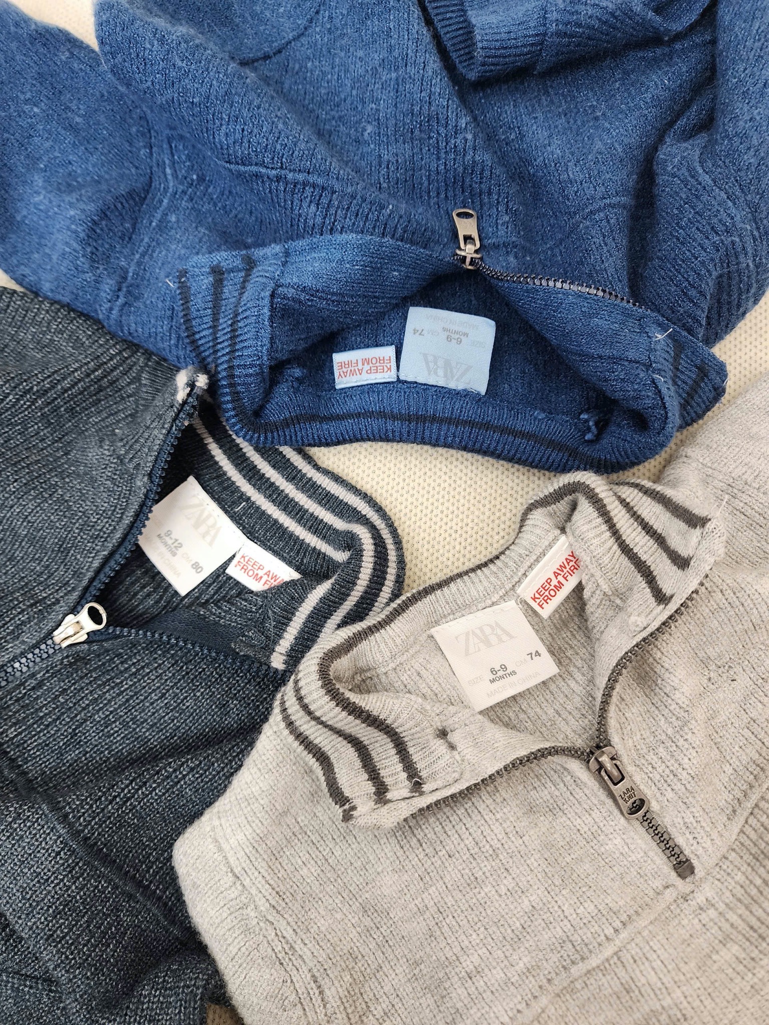 Áo len cổ khoá Zara 3 màu bé trai size 9m-5y
