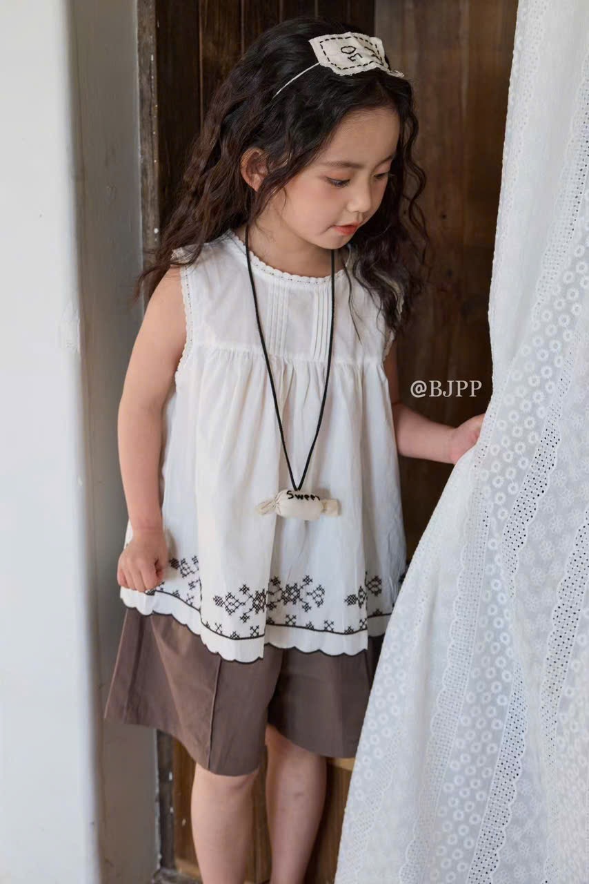 9696 - Quần short kaki 2 màu cho bé gái size 90-130