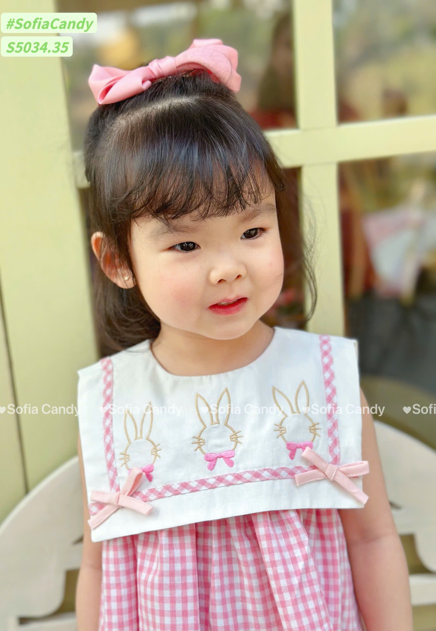 S5034 - Váy Sofia Candy sát nách kẻ hồng phối cổ trắng thêu thỏ bé gái size 1-10y
