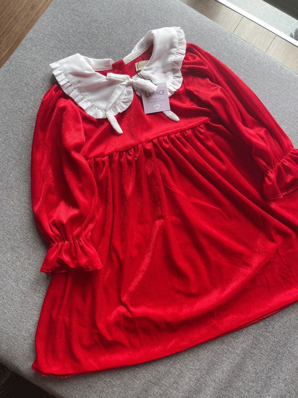 Váy Lennco nhung đỏ phối cổ sen bèo trắng size 12m - 10y
