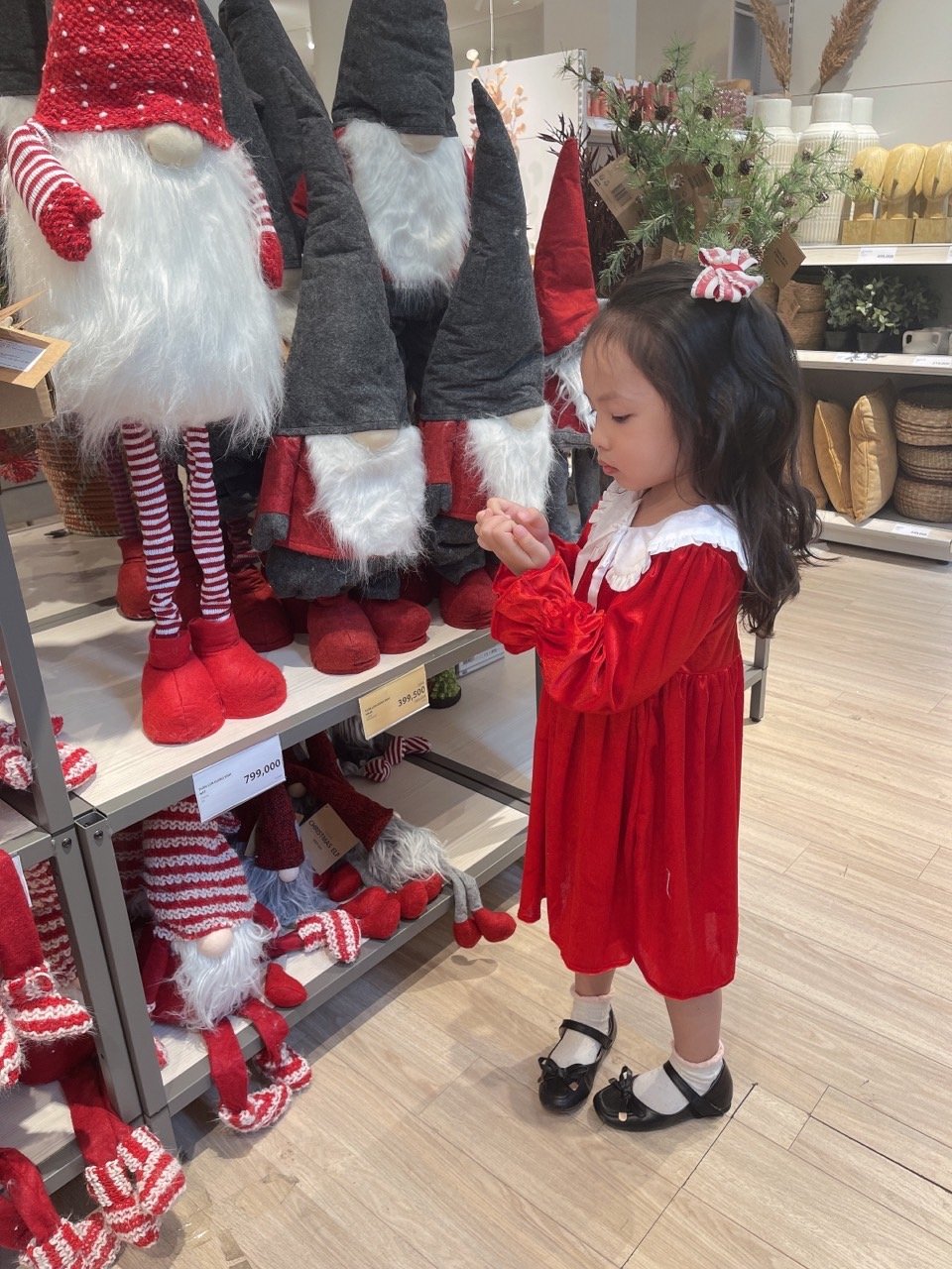 Váy Lennco nhung đỏ phối cổ sen bèo trắng size 12m - 10y