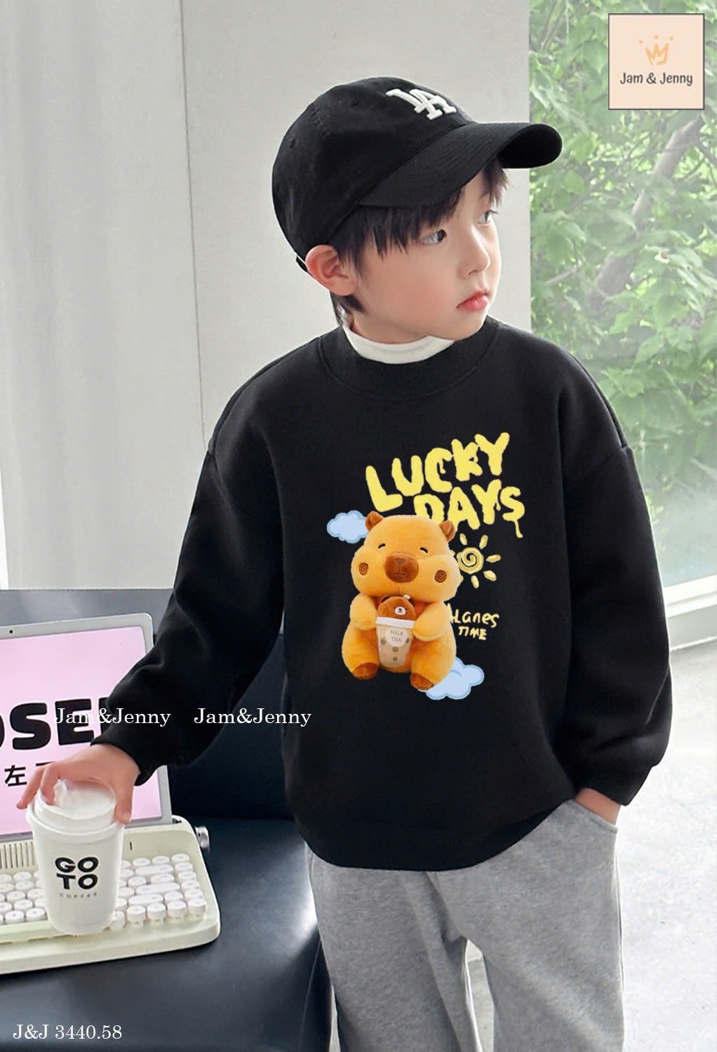 J&J 3440 - Bộ nỉ da cá Jam&Jenny áo đen Capybara - quần ghi size 2 - 12y