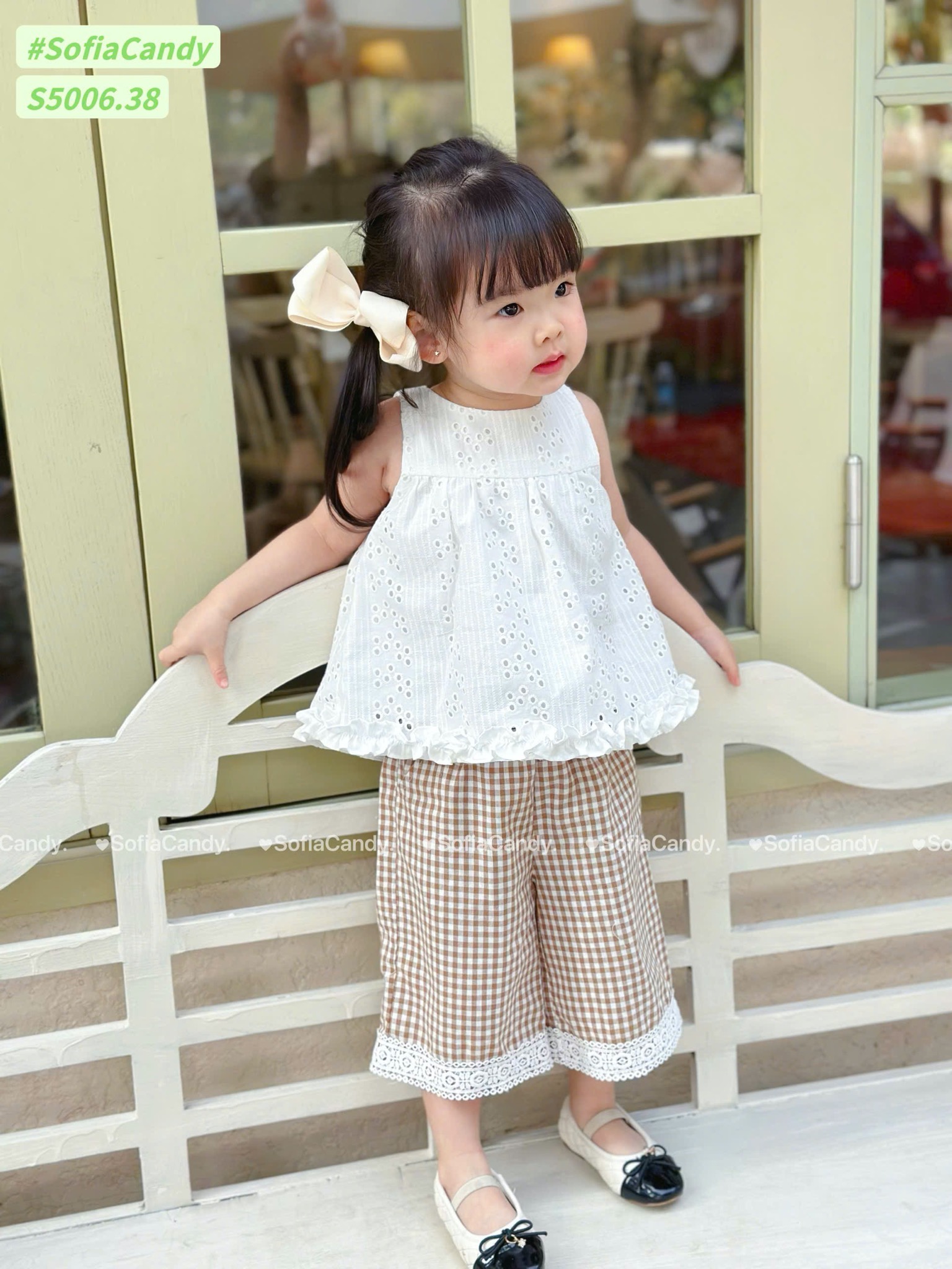 S5006 - Set bộ Sofia Candy áo trắng sát nách bèo - quần kẻ nâu ren chân size 1 - 10y