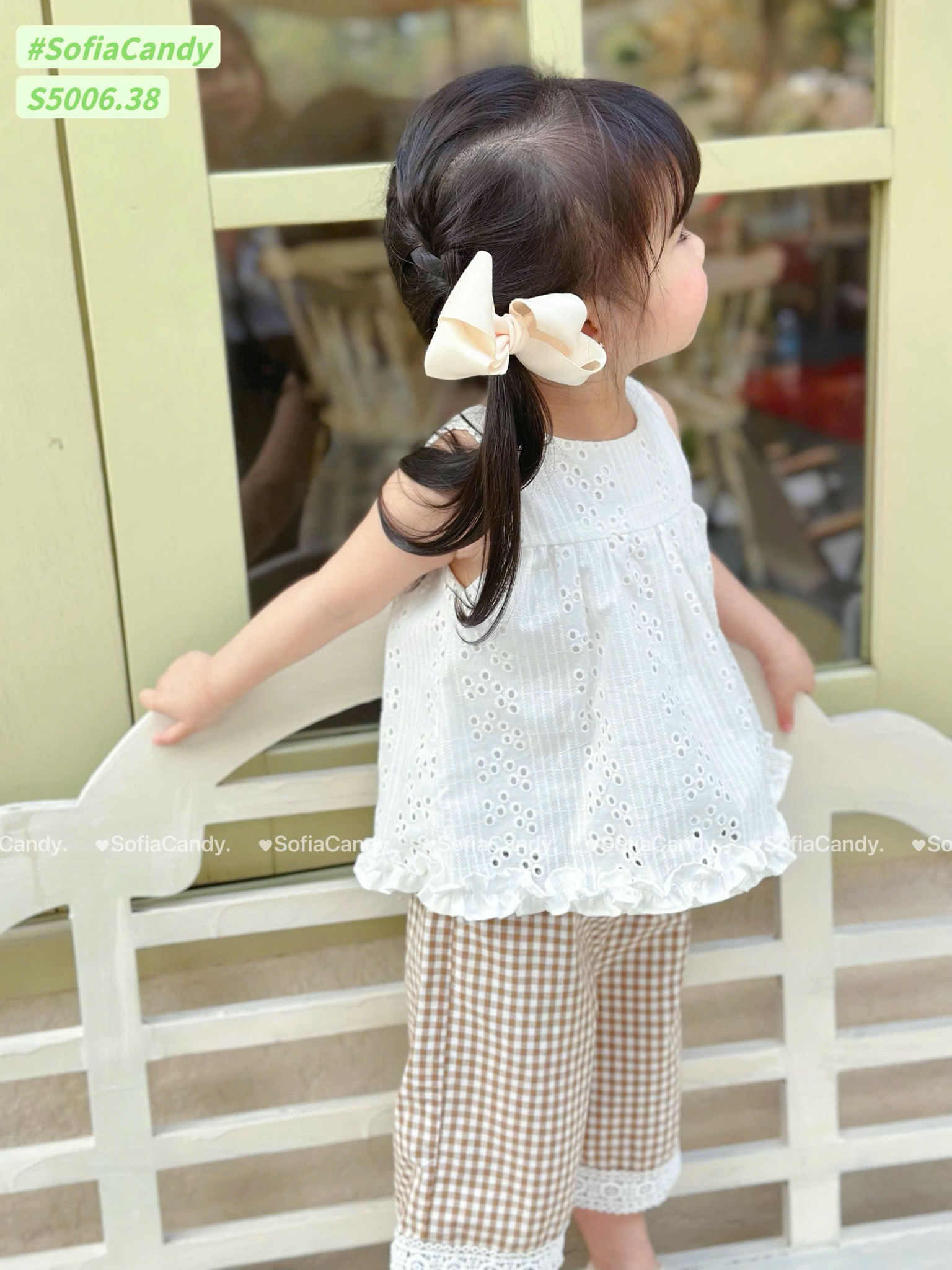 S5006 - Set bộ Sofia Candy áo trắng sát nách bèo - quần kẻ nâu ren chân size 1 - 10y