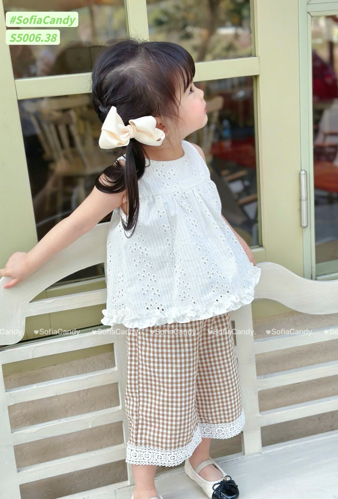 S5006 - Set bộ Sofia Candy áo trắng sát nách bèo - quần kẻ nâu ren chân size 1 - 10y
