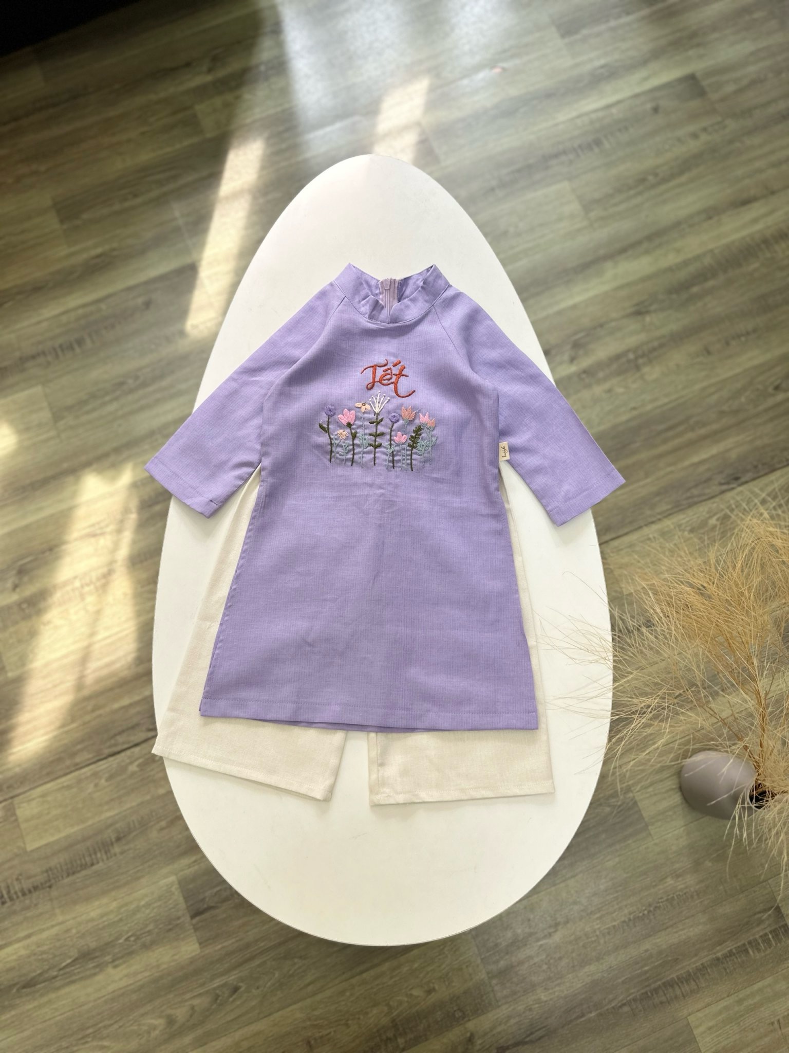 Áo dài linen Harifa thêu hoa ngực 5 màu Bé gái size 1 - 6y